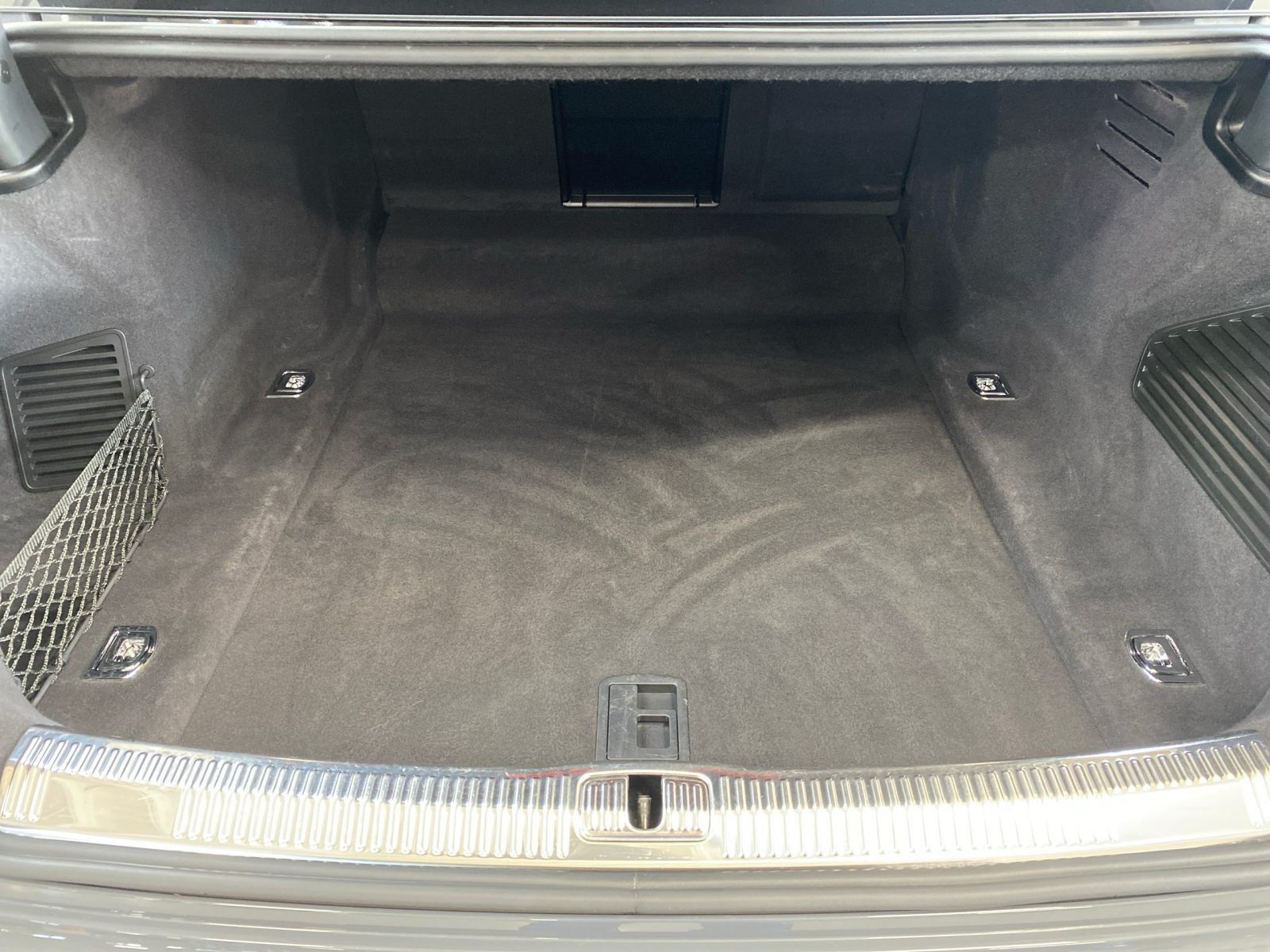 Audi A8 50 TDI quattro S-line - Samsaru's Car Outlet