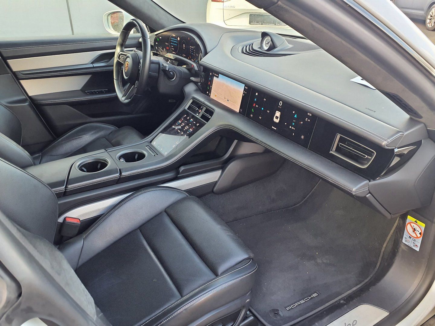 Porsche Taycan Turbo Matrix21"ACCHeadUp Pano SportChrono