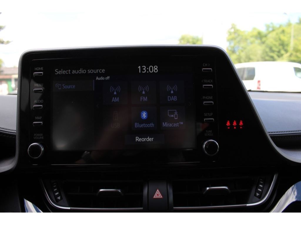 Toyota C-HR Hybrid Flow 1.8 Hybrid - Samsaru's Car Outlet