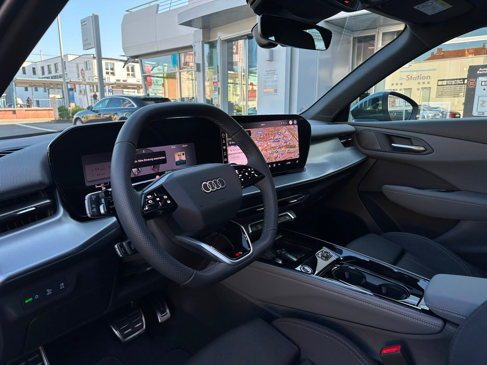 Audi Q3 35TDI 2x S LINE PANO LEDER AHK ACC KAMERA