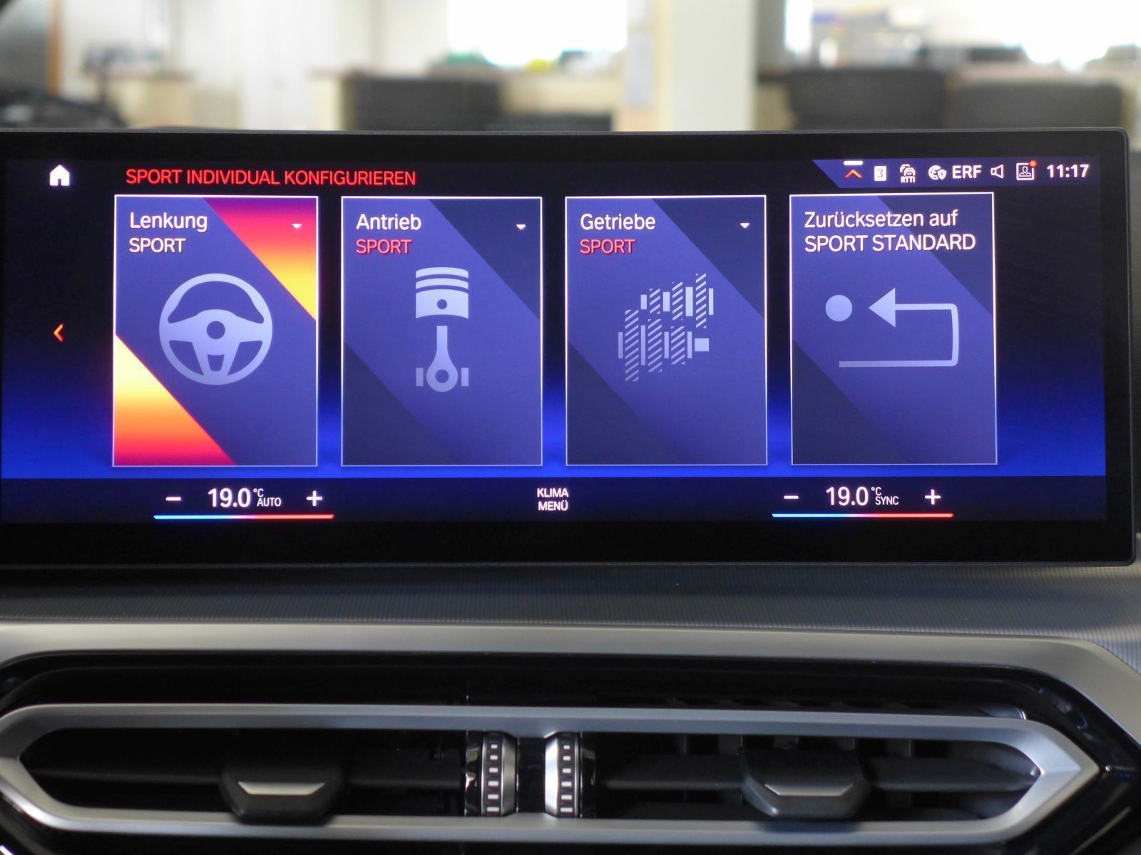 BMW 320d xDrive MSport - Samsaru's Car Outlet