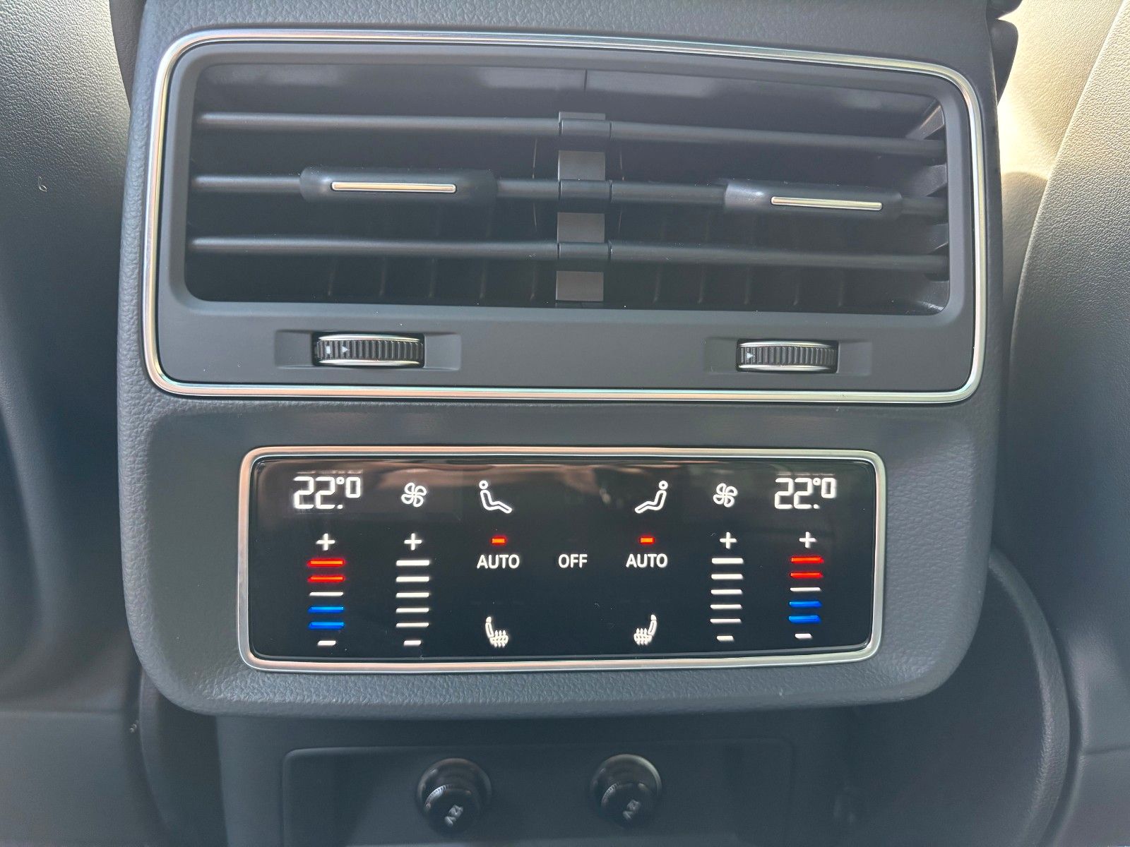 Audi RSQ8 Dynamik+*Keramik*B&O*Pano*Soft-Close*AHK*23