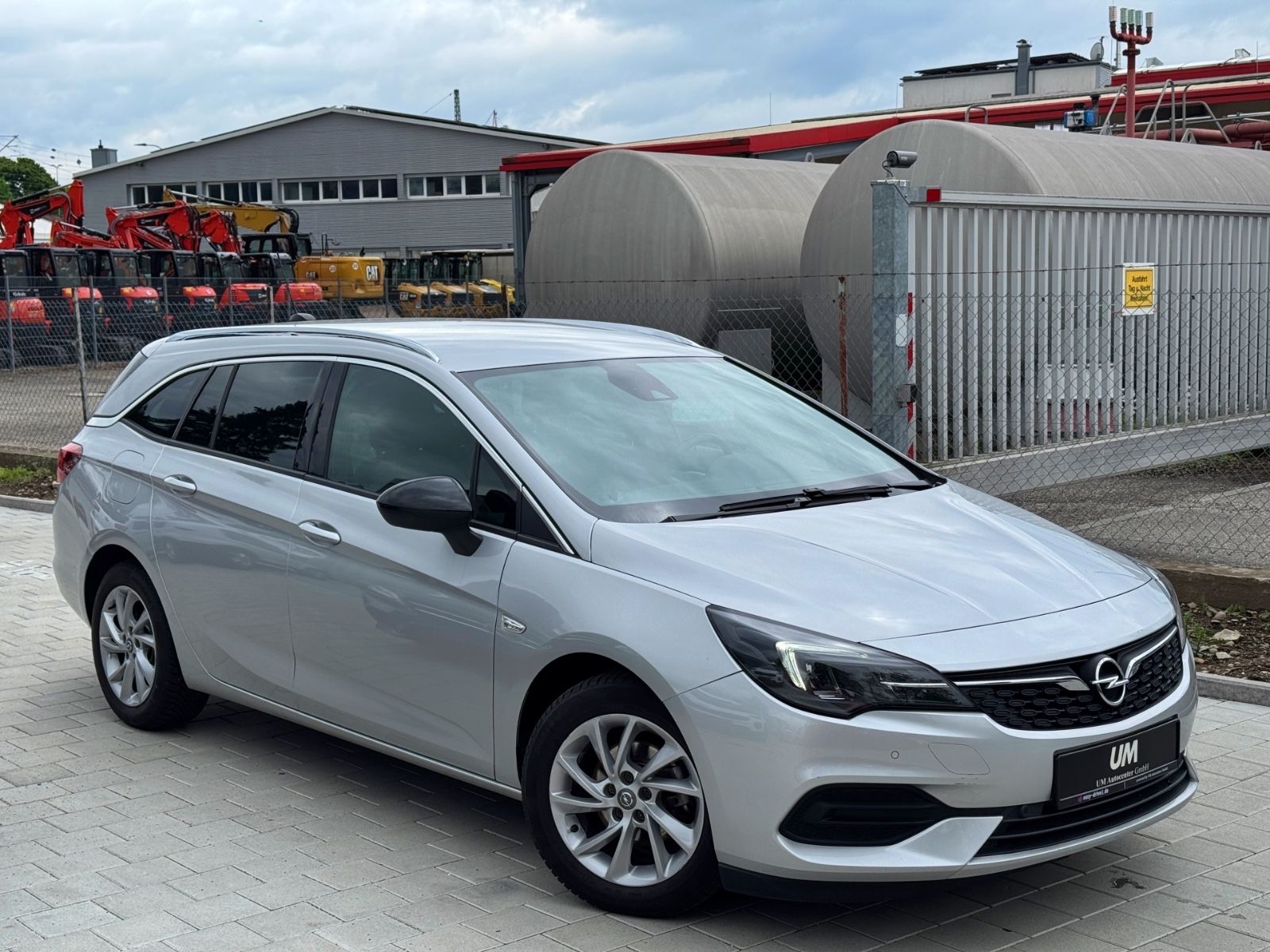 Opel Astra K Sports Tourer Elegance - Samsaru's Car Outlet