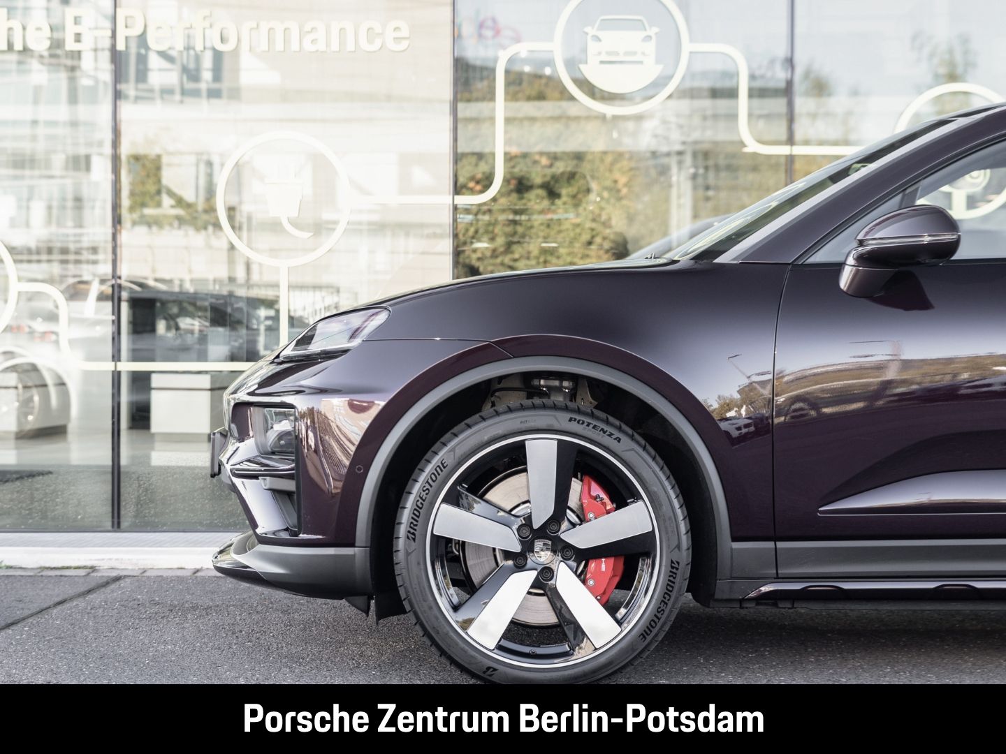 Porsche Macan Turbo InnoDrive Head-Up Sitzbelüftung LED