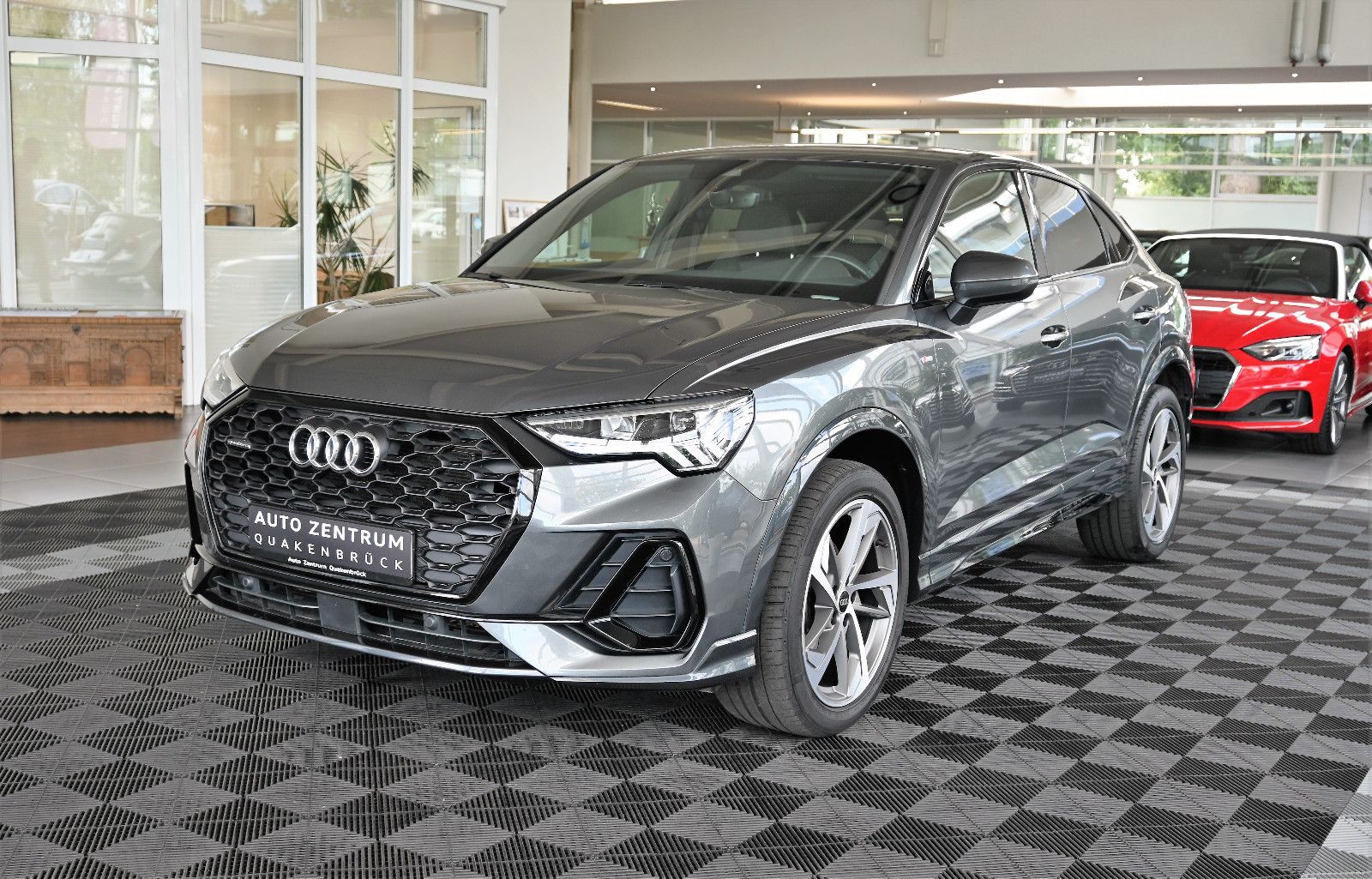 Audi Q3 SB 35 TDI qu S-Line - Samsaru's Car Outlet