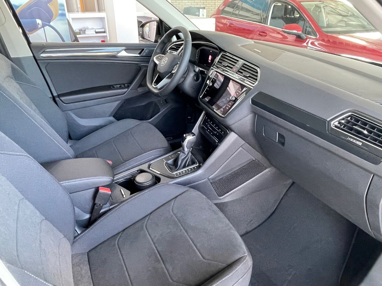 Volkswagen Tiguan  eHybrid TSI DSG Elegance AHK Matrix Pano