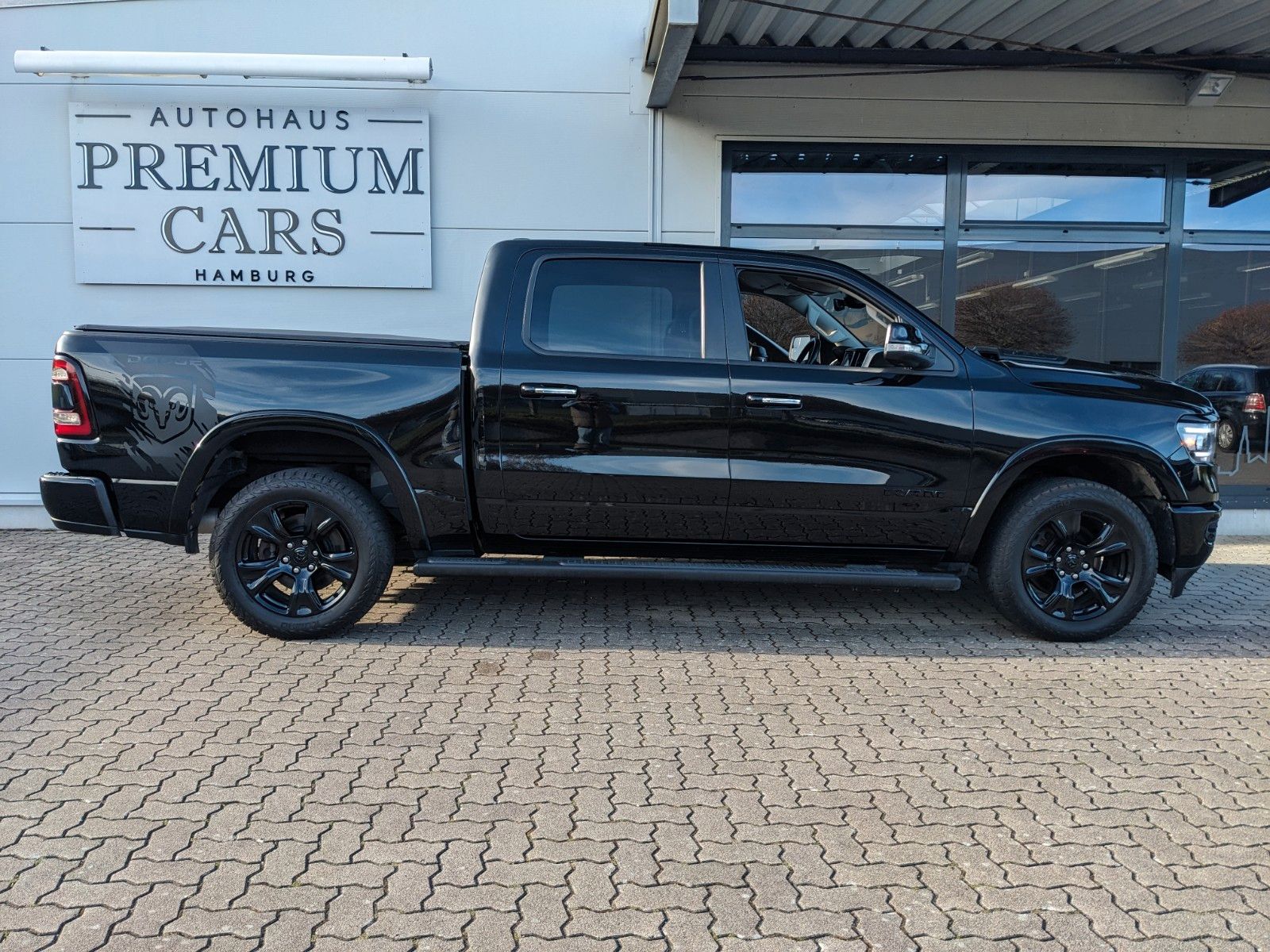 Dodge RAM 1500  Laramie  HEMI 5.7 LPG-Gas E-TORQUE 4x4