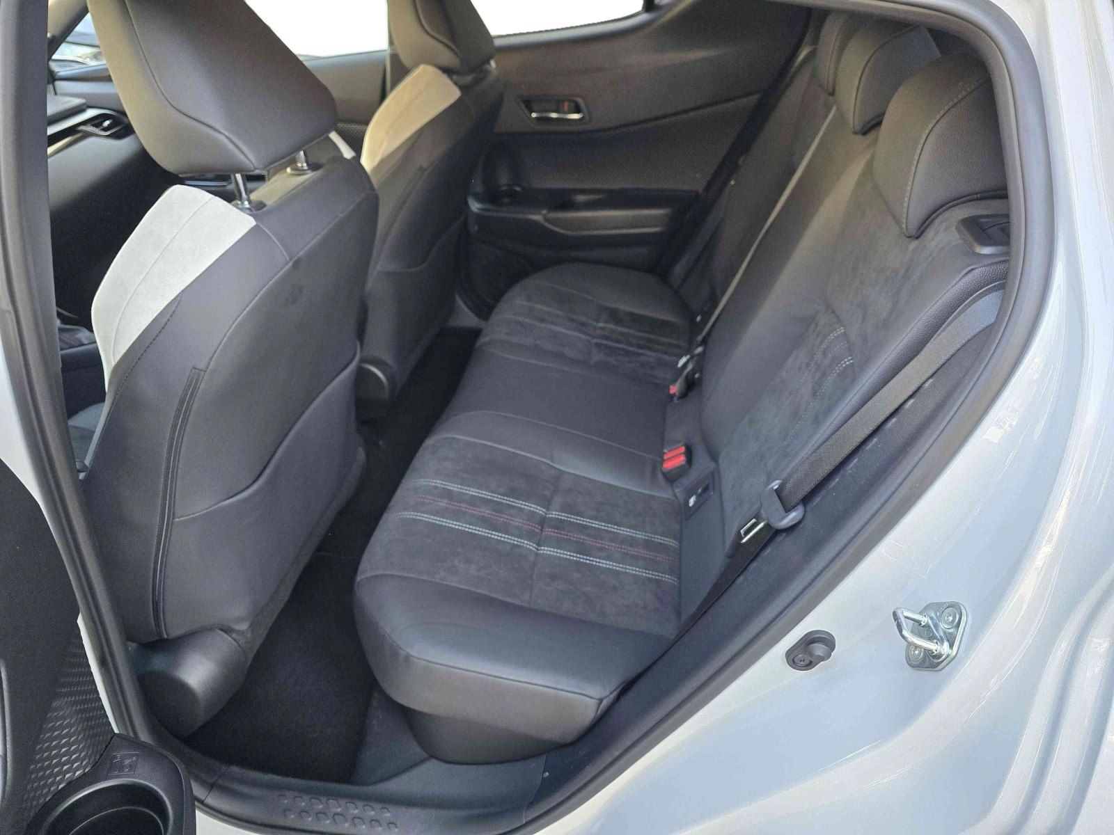 Toyota C-HR Hybrid GR Sport - Samsaru's Car Outlet