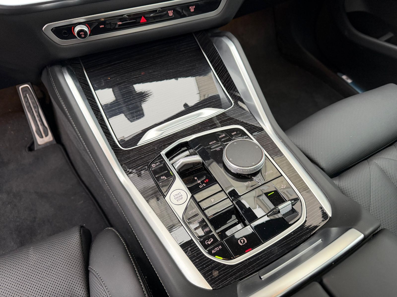 BMW X6 30d M SPORT PRO.LUFTFEDER.SOFTCL.PANO.AHK.22"