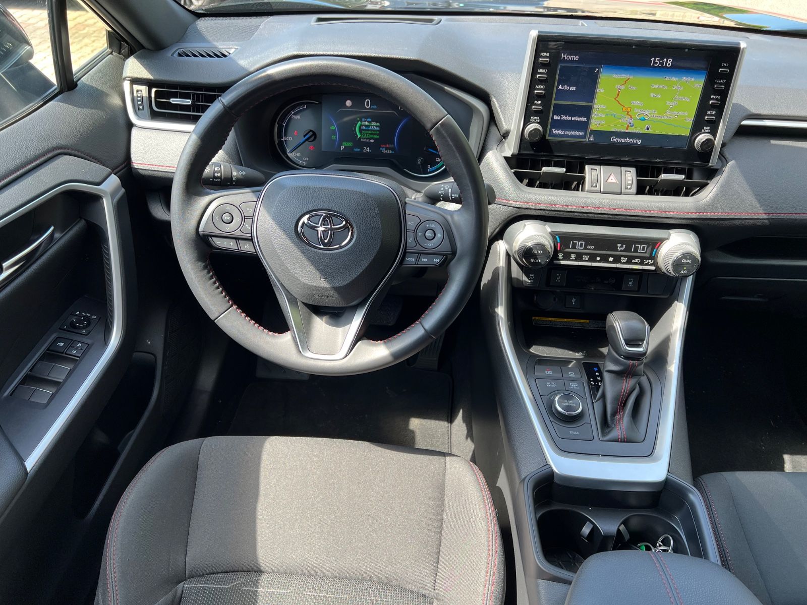 Toyota RAV 4 2.5 Plug-In Hybrid 4x4 - Samsaru's Car Outlet