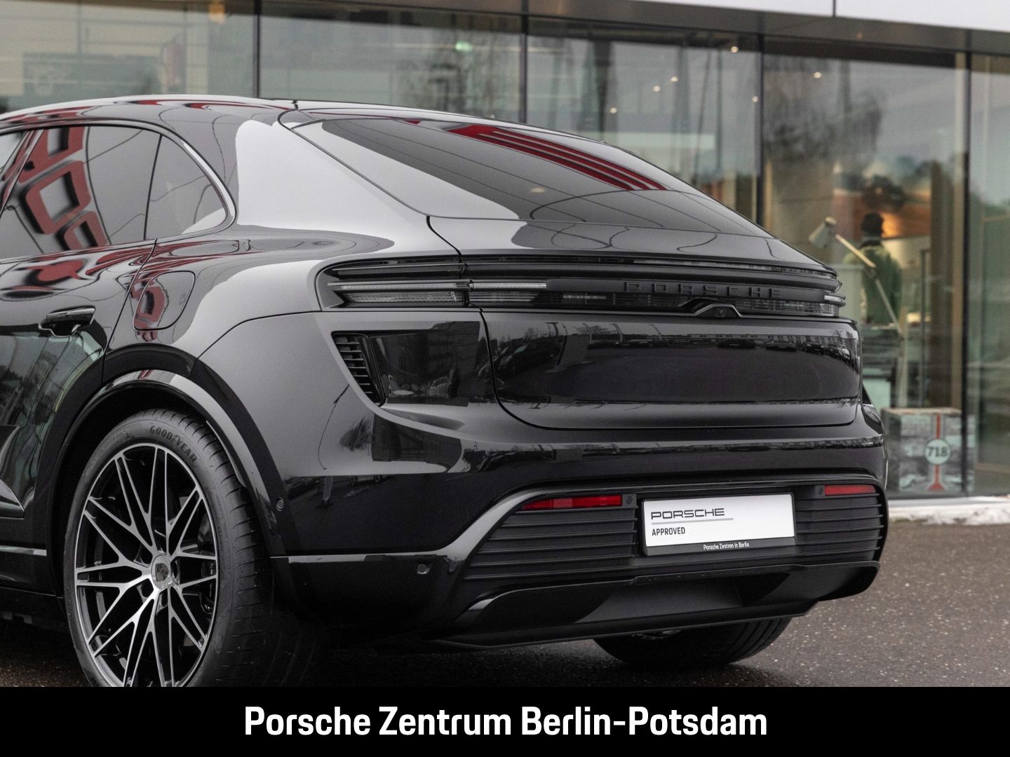 Porsche Macan Turbo Surround-View Panorama LED-Matrix