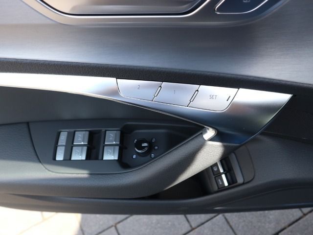 Audi A6 Avant S line 55 TFSI e quattro *0,5%*MASSAGE
