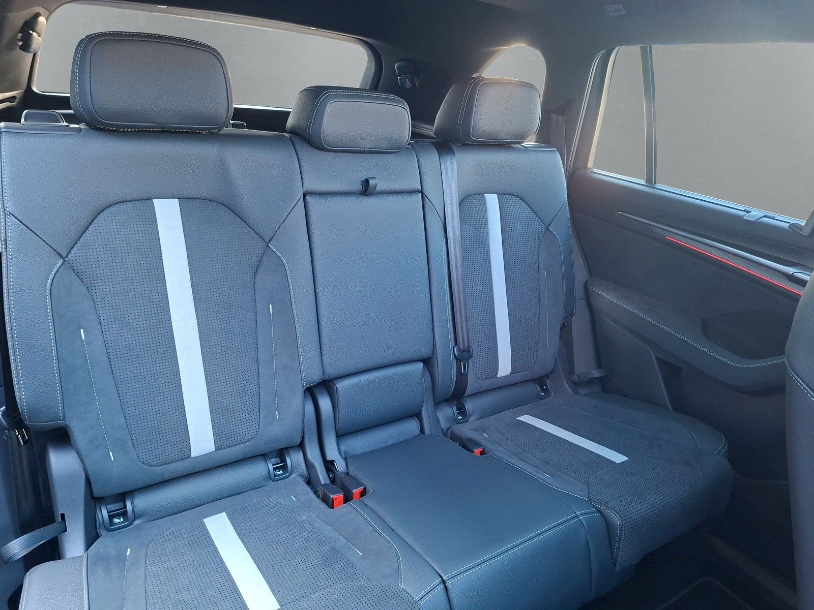 Skoda Kodiaq Sportline 1.5TSI IV Plug In Pano AHK 20"