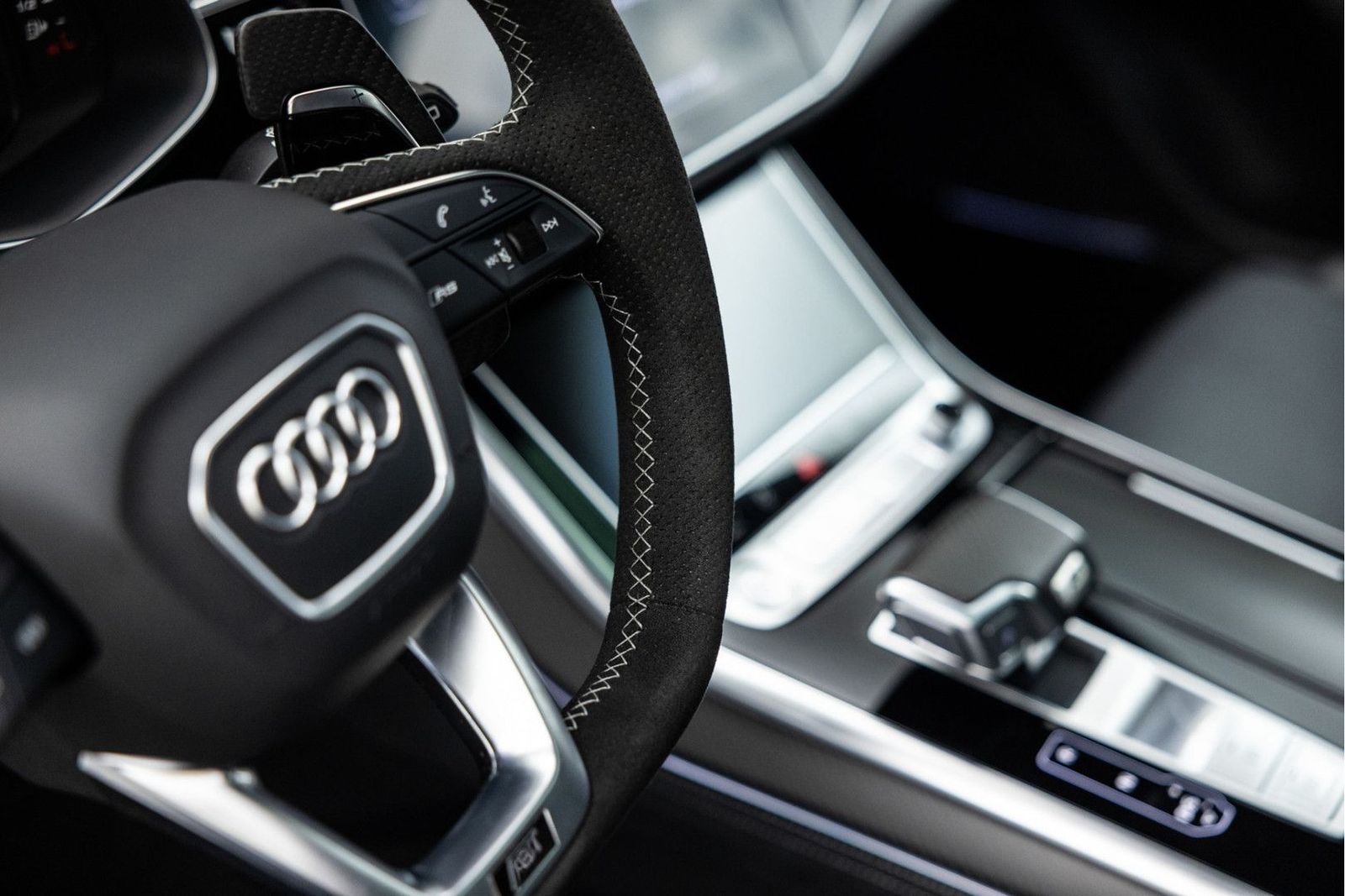 Audi RSQ8 4.0 TFSI 760 PK ABT Legacy Edition 1/125 |