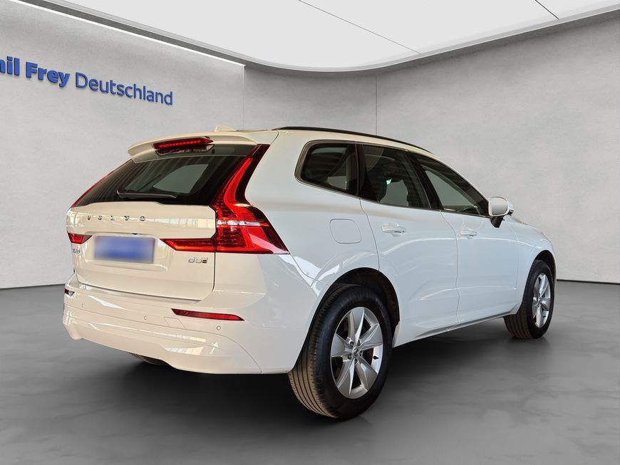 Volvo XC60 B5 D AWD Momentum Pro - Samsaru's Car Outlet