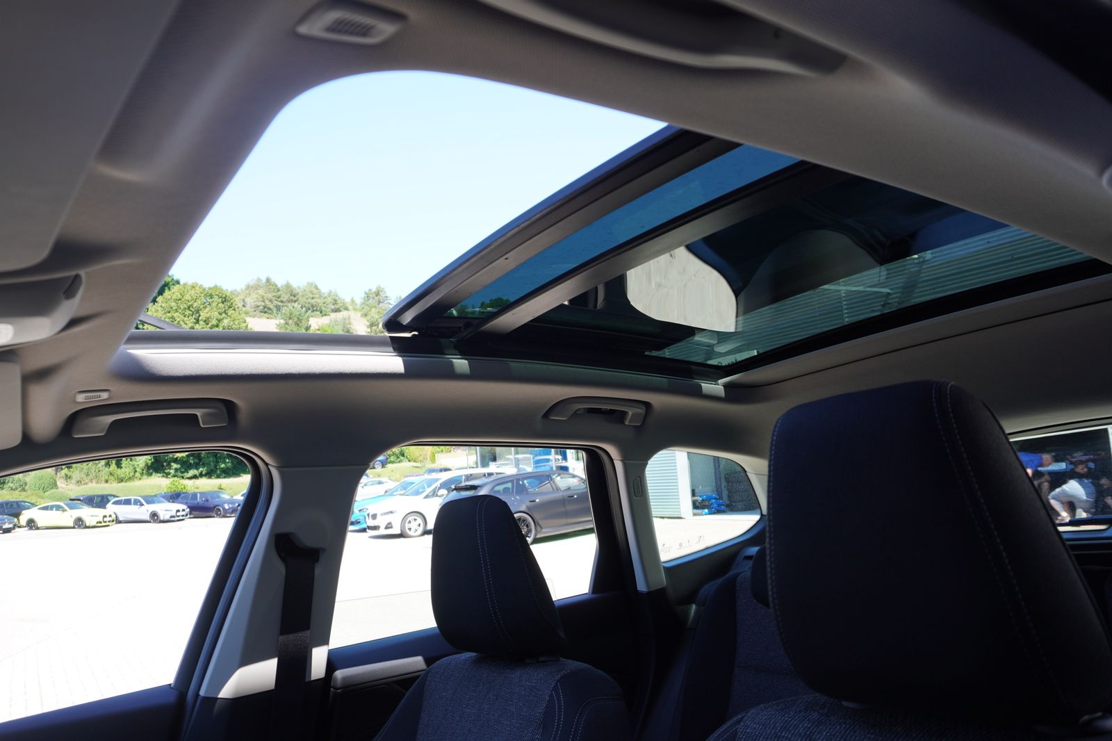 BMW X1 xDrive23i - Samsaru's Car Outlet