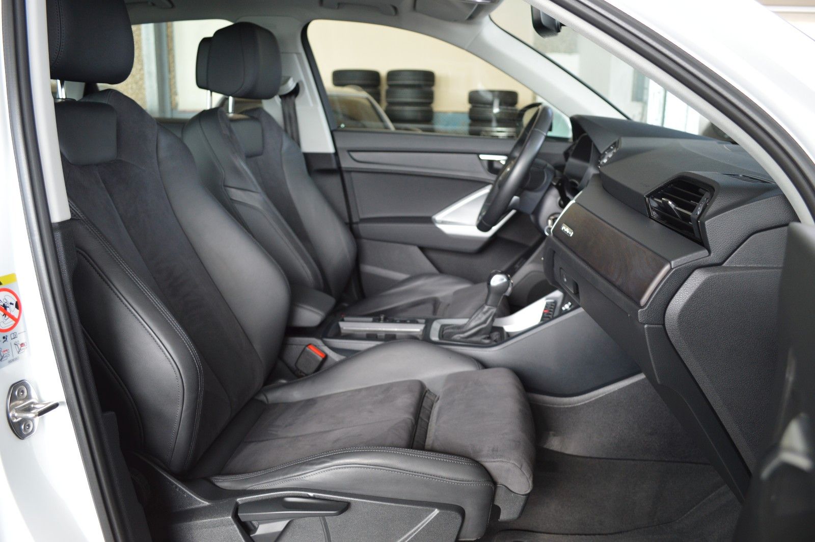 Audi Q3 35 TDI quattro - Samsaru's Car Outlet