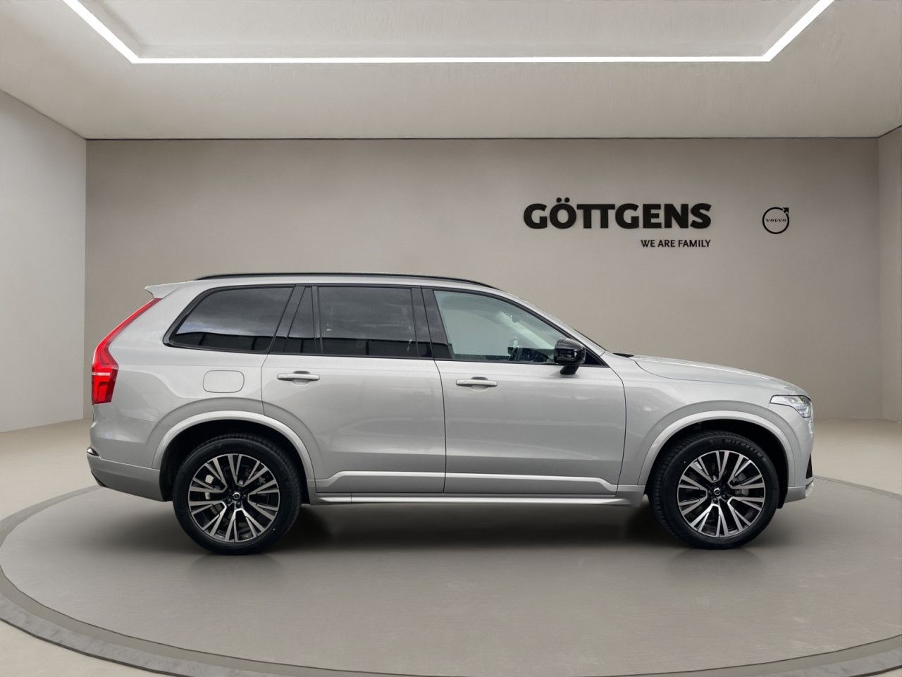 Volvo XC90 T8 AWD Plug-in Plus Dark 7S AHK NAVI