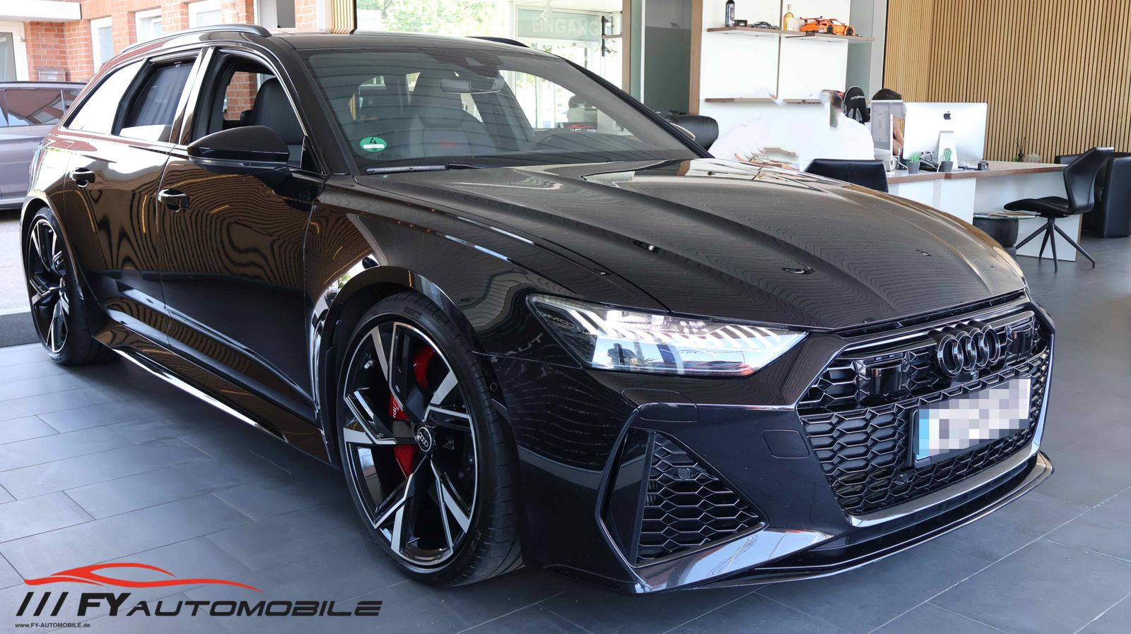 Audi RS6 4.0 TFSI quattro Keramic* Pano* AHK* Carbon