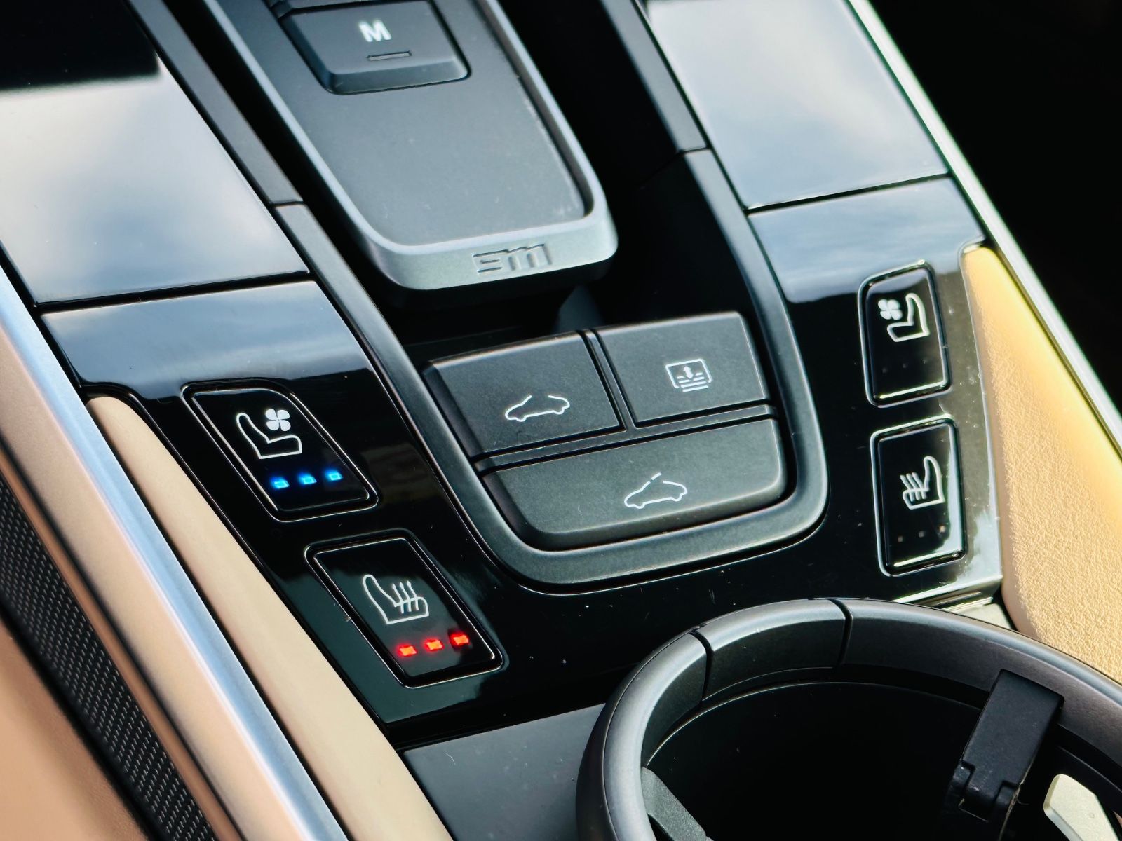 Porsche 911 Carrera 4S - Samsaru's Car Outlet