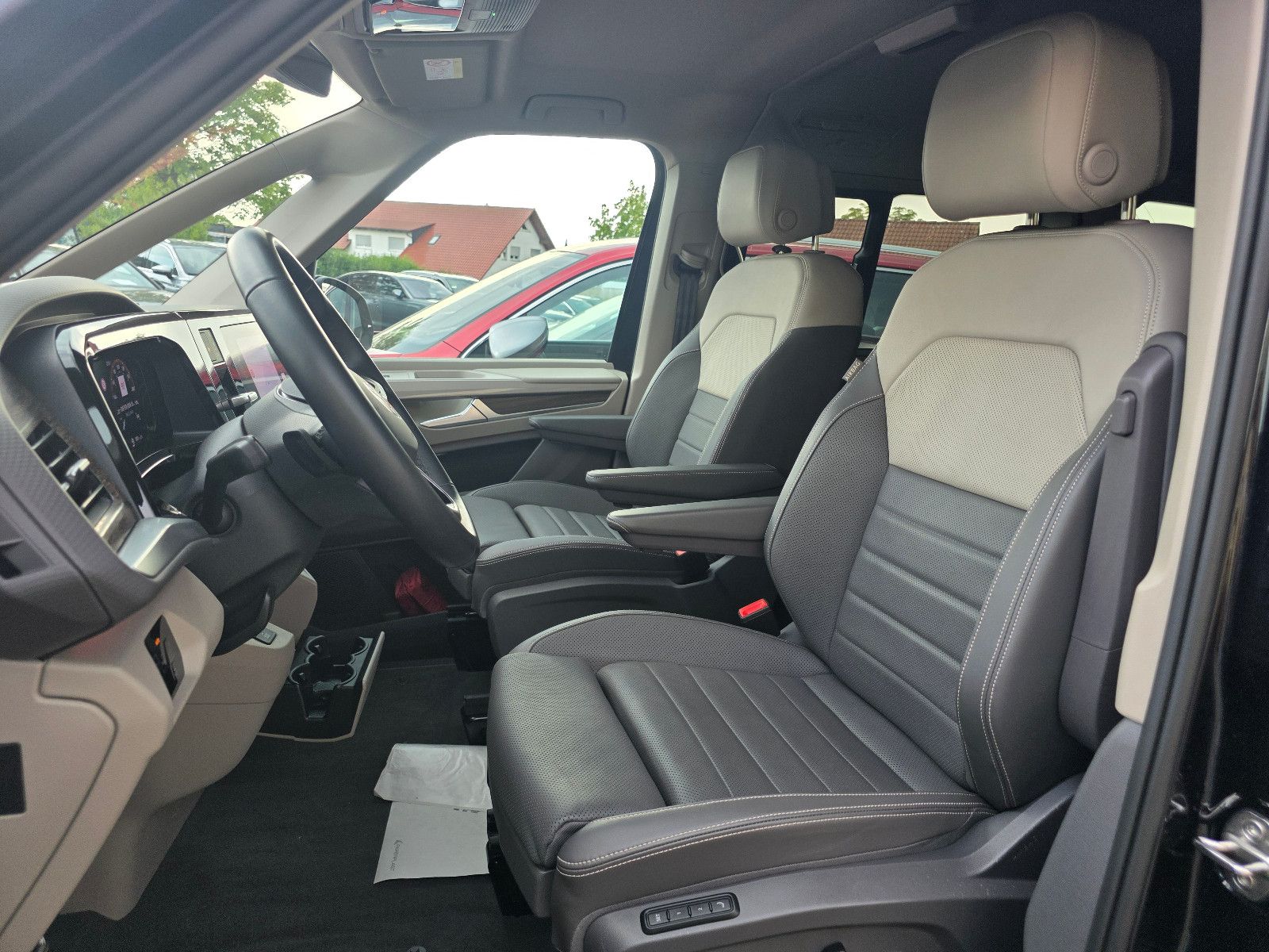 Volkswagen Multivan Style eHybrid 4M AHK Sitzbelüf NP:103T€