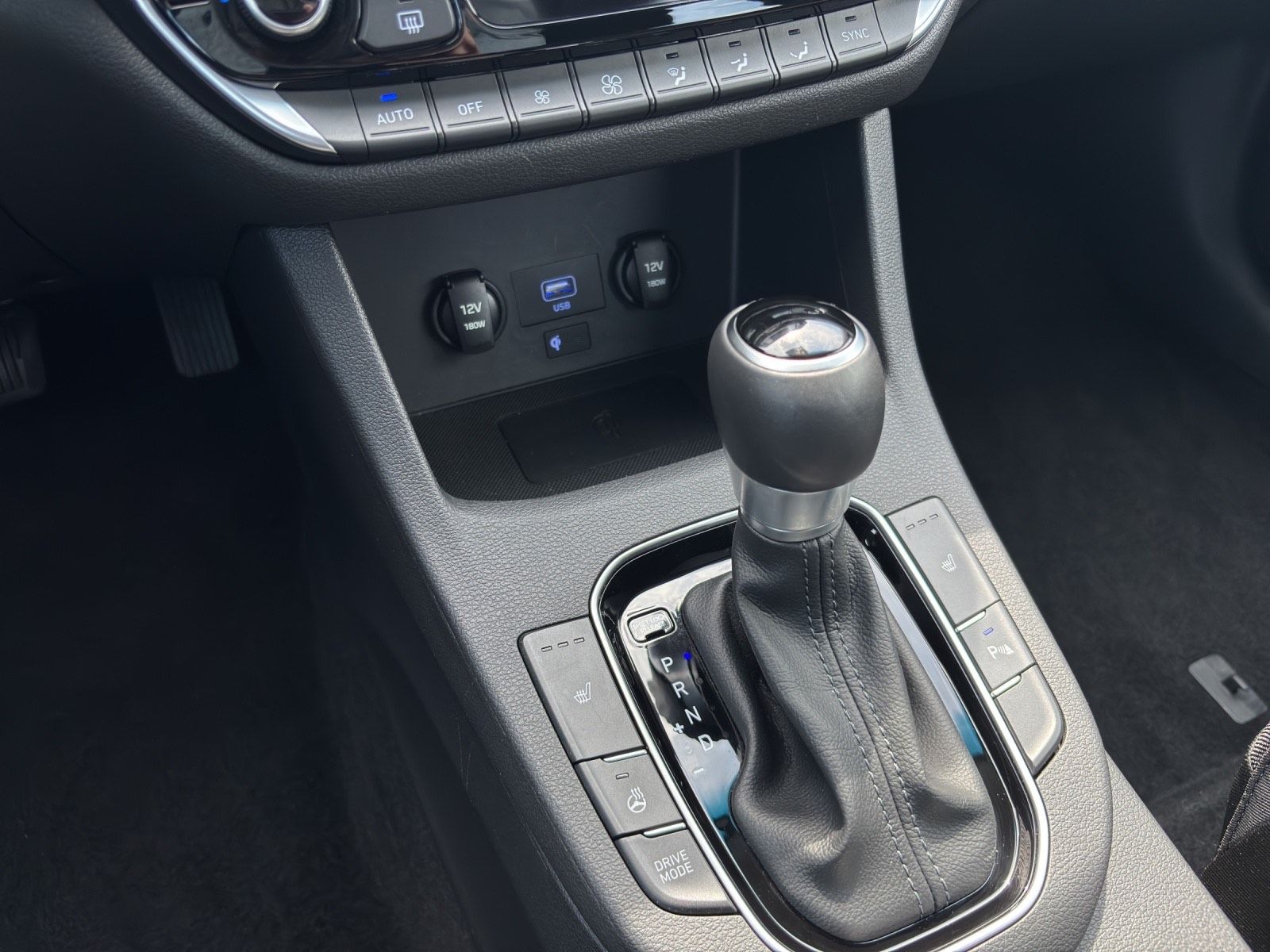 Hyundai i30 1.0 T-GDi DCT Trend - Samsaru's Car Outlet