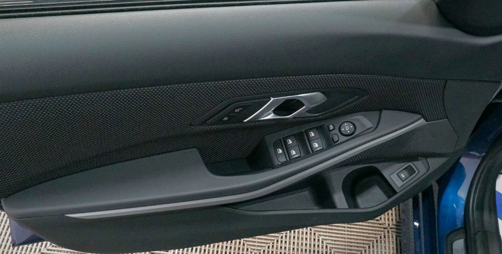 BMW 320 d xDrive Touring - Samsaru's Car Outlet