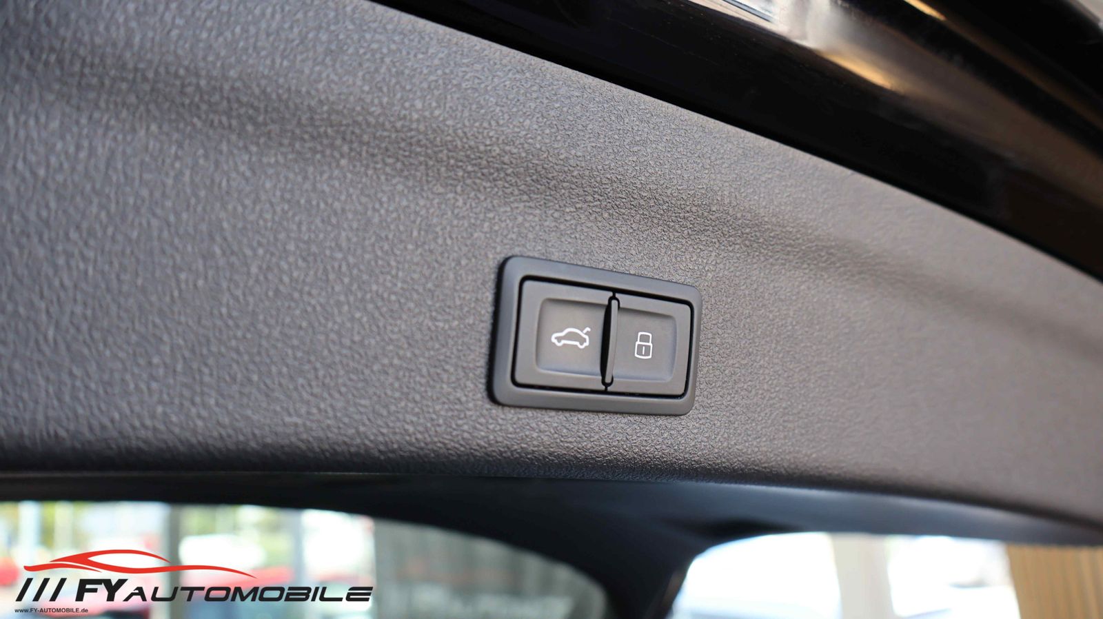 Audi RS6 4.0 TFSI quattro Keramic* Pano* AHK* Carbon
