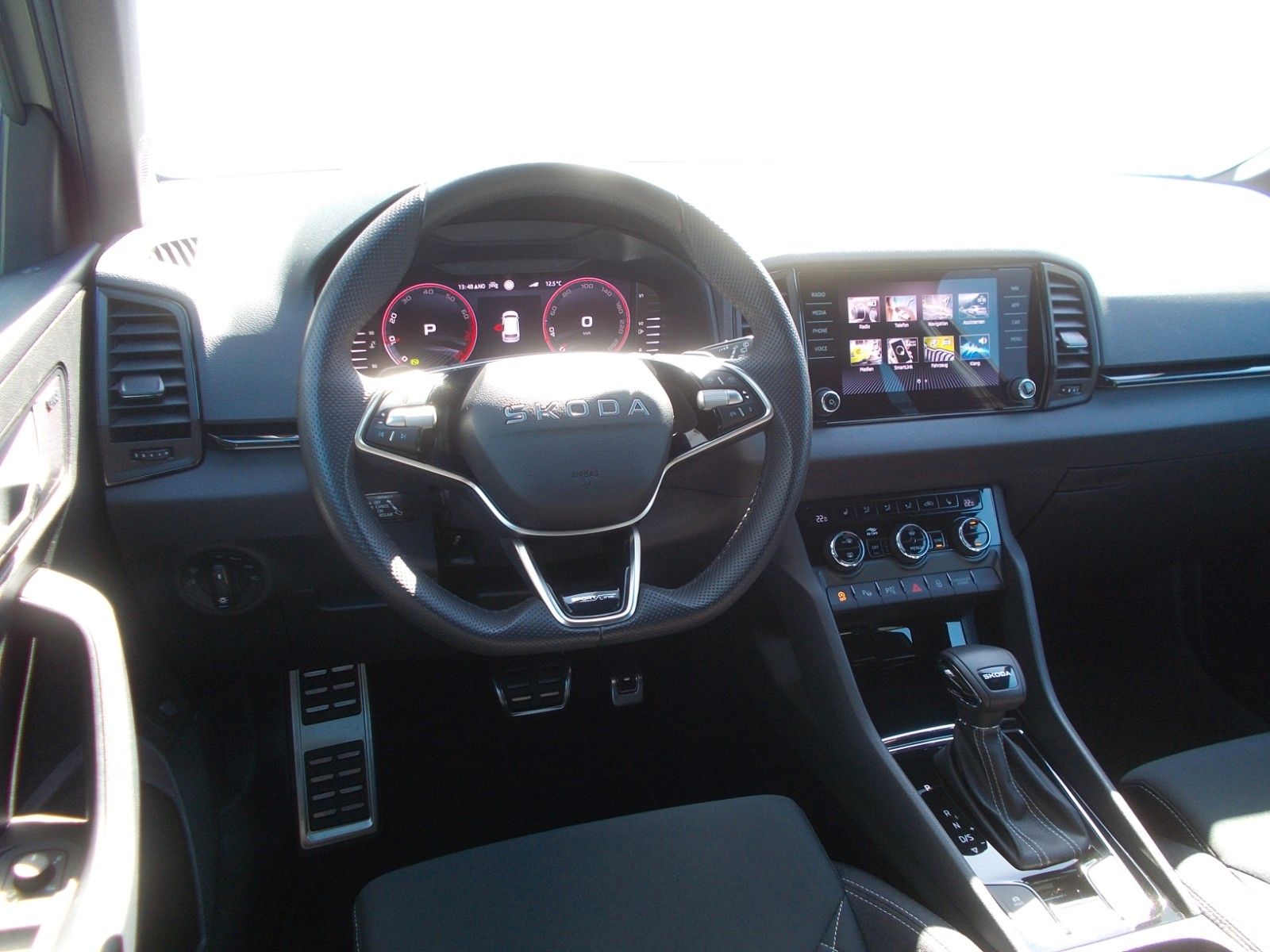 Skoda Karoq  1.5 TSI Sportline*DSG*Navi*LED *360° *AHK