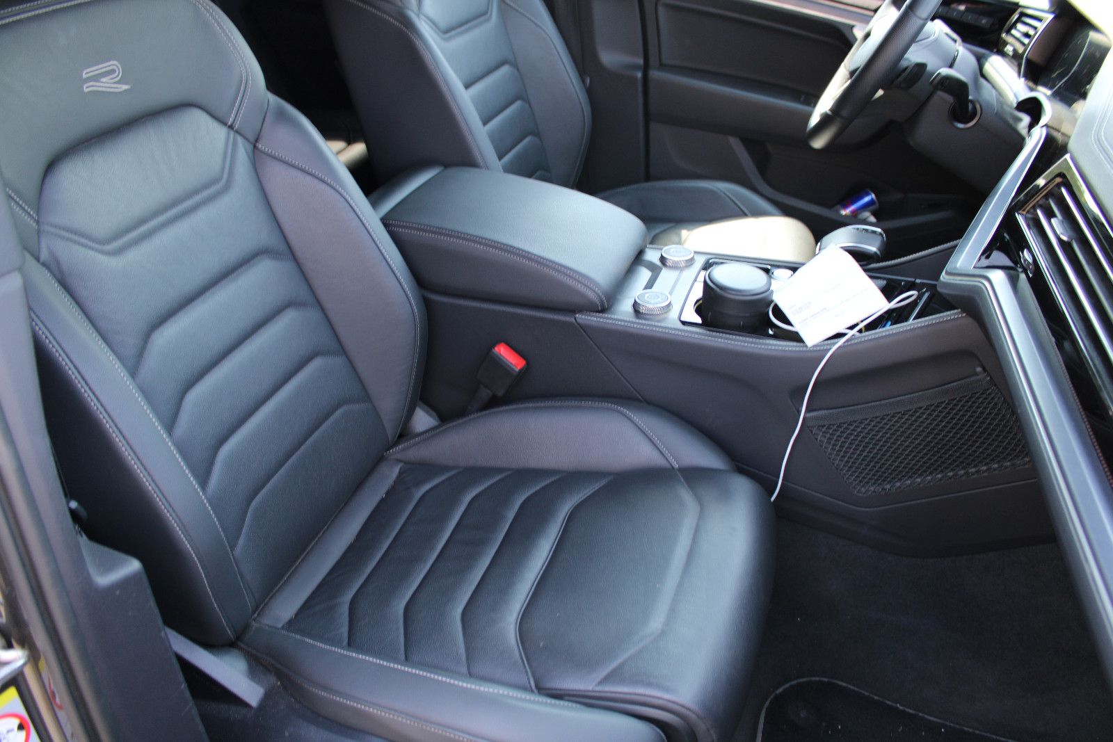 Volkswagen Touareg 3.0 TDI4Motion R-Line/Leder/LED/ACC/AHK
