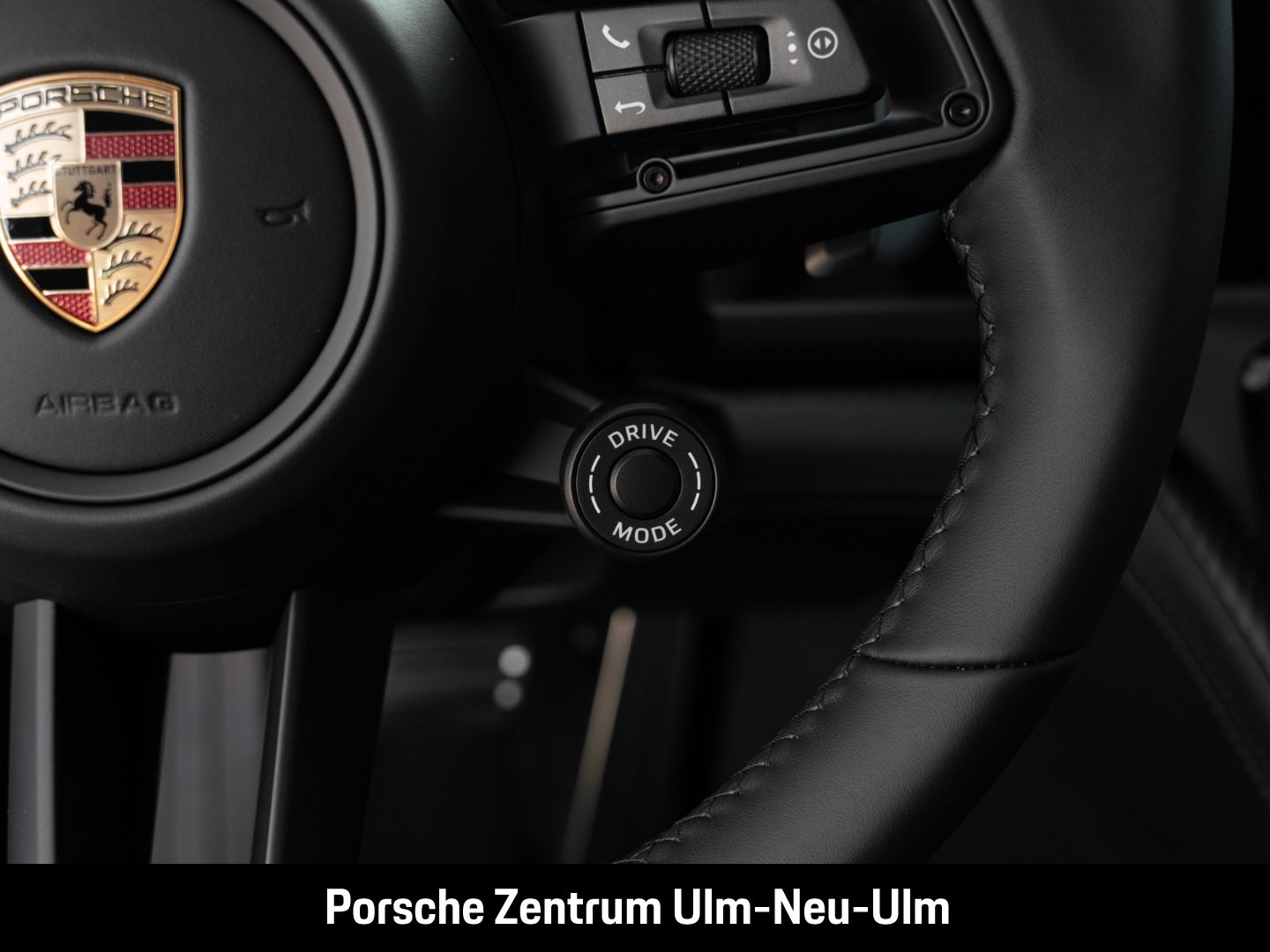 Porsche Panamera 4S E-Hybrid HA-Lenkung InnoDrive HUD