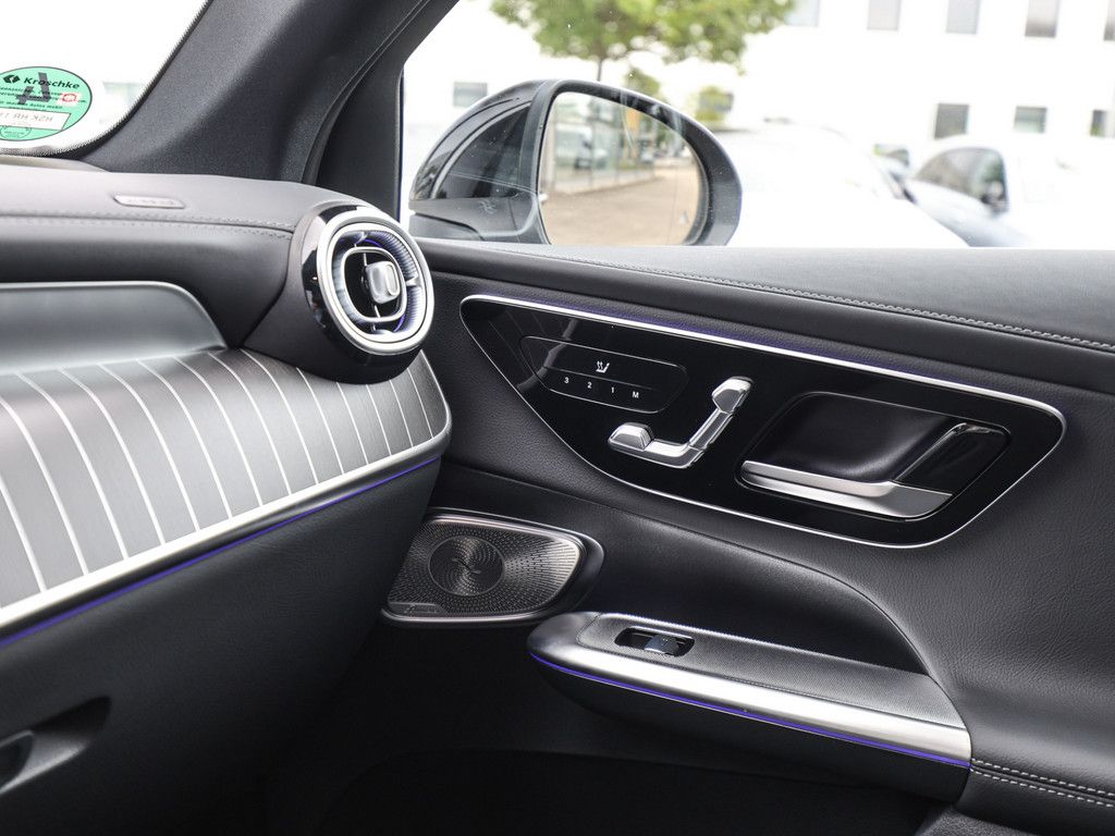 Mercedes-Benz GLC 220 d 4M AMG Line AHK Abstandstemp. LED Pano