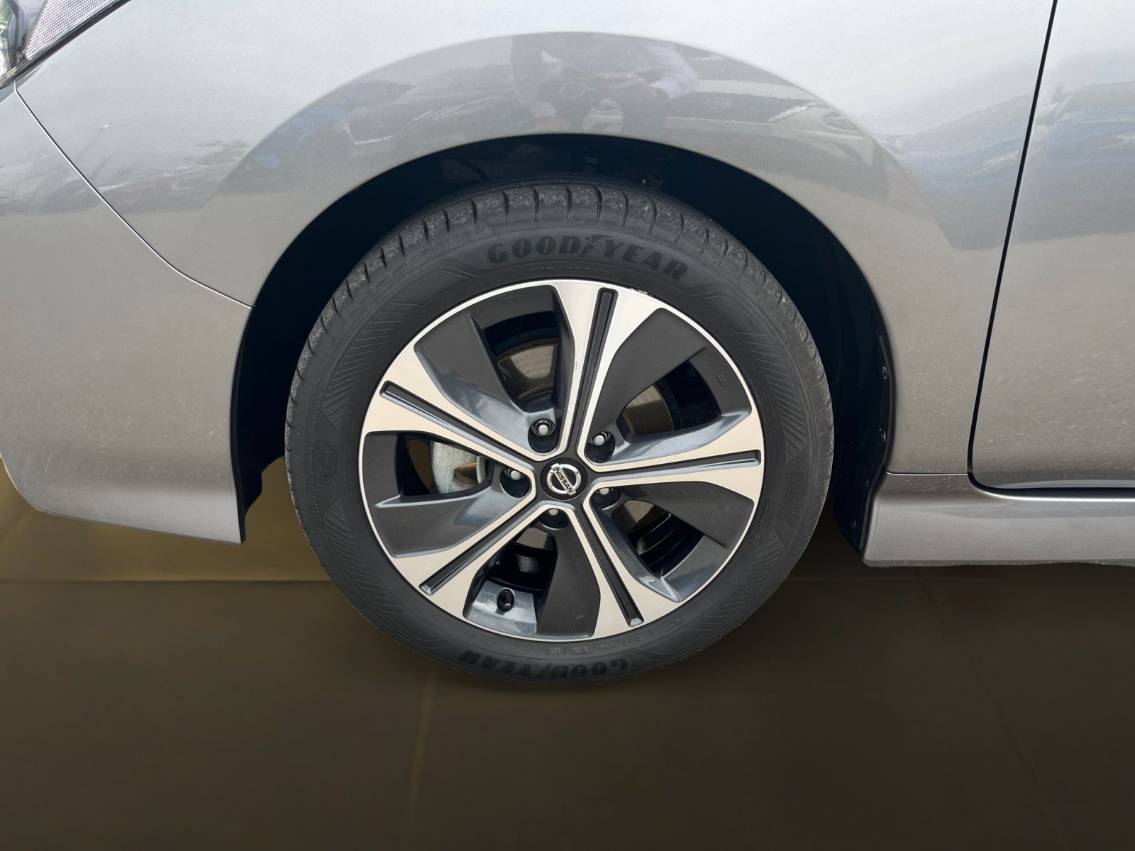Nissan Leaf 40 kWh Autom. - N-Con. - Samsaru's Car Outlet