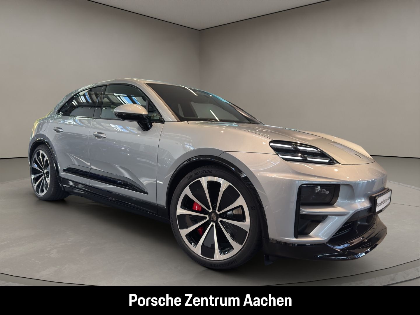 Porsche Macan Turbo BOSE InnoDrive Panorama LED-Matrix