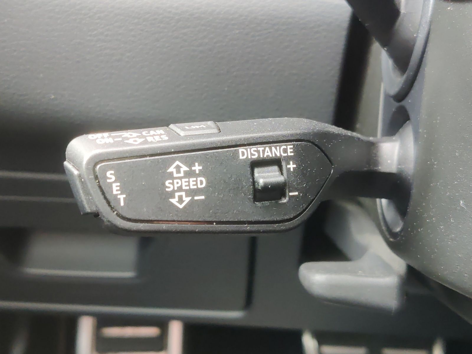 Audi A6 Avant 40 TDI quattro S Line - Samsaru's Car Outlet