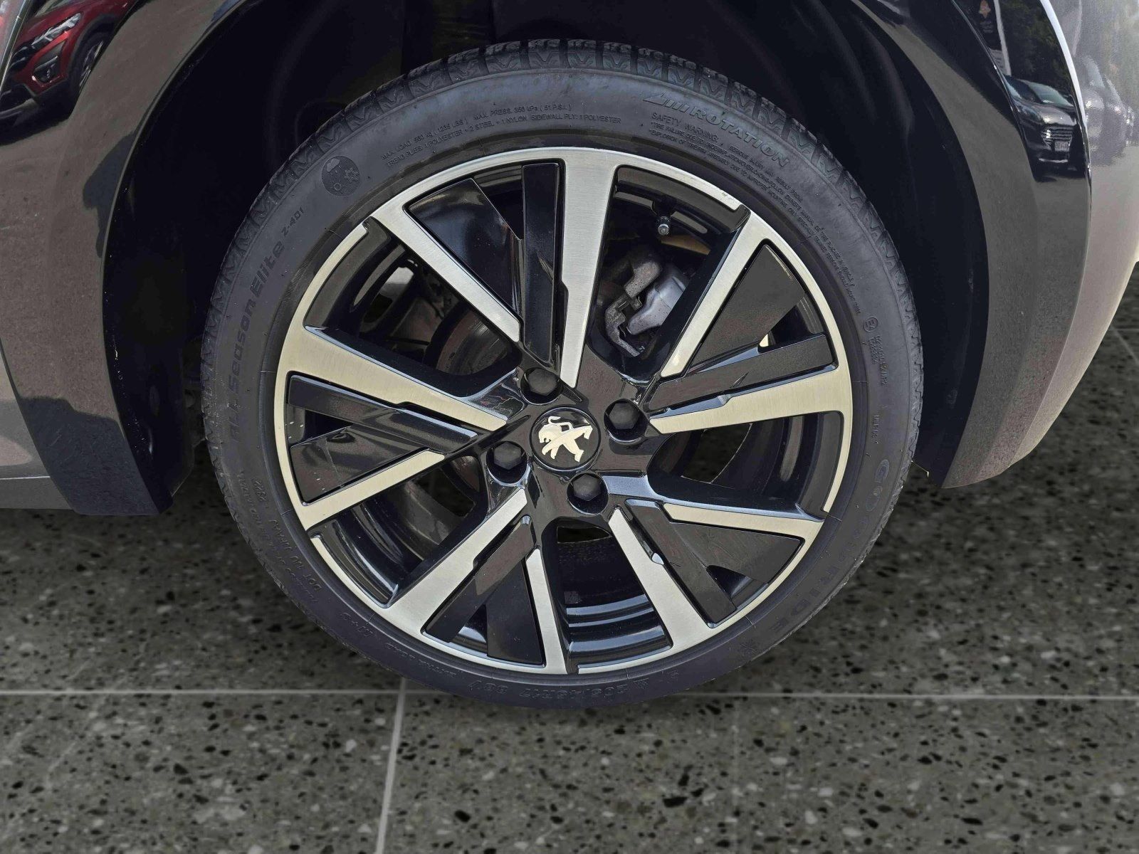 Peugeot 208 GT - Samsaru's Car Outlet