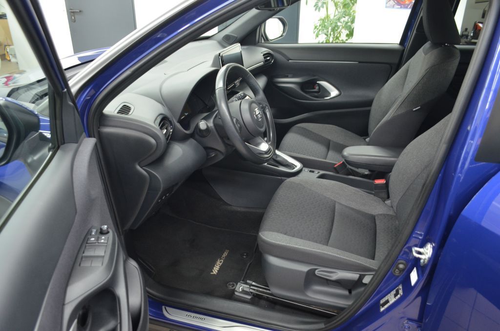 Toyota Yaris Cross Hybrid 1.5 Team D*Matrix*Navi*Lenkra