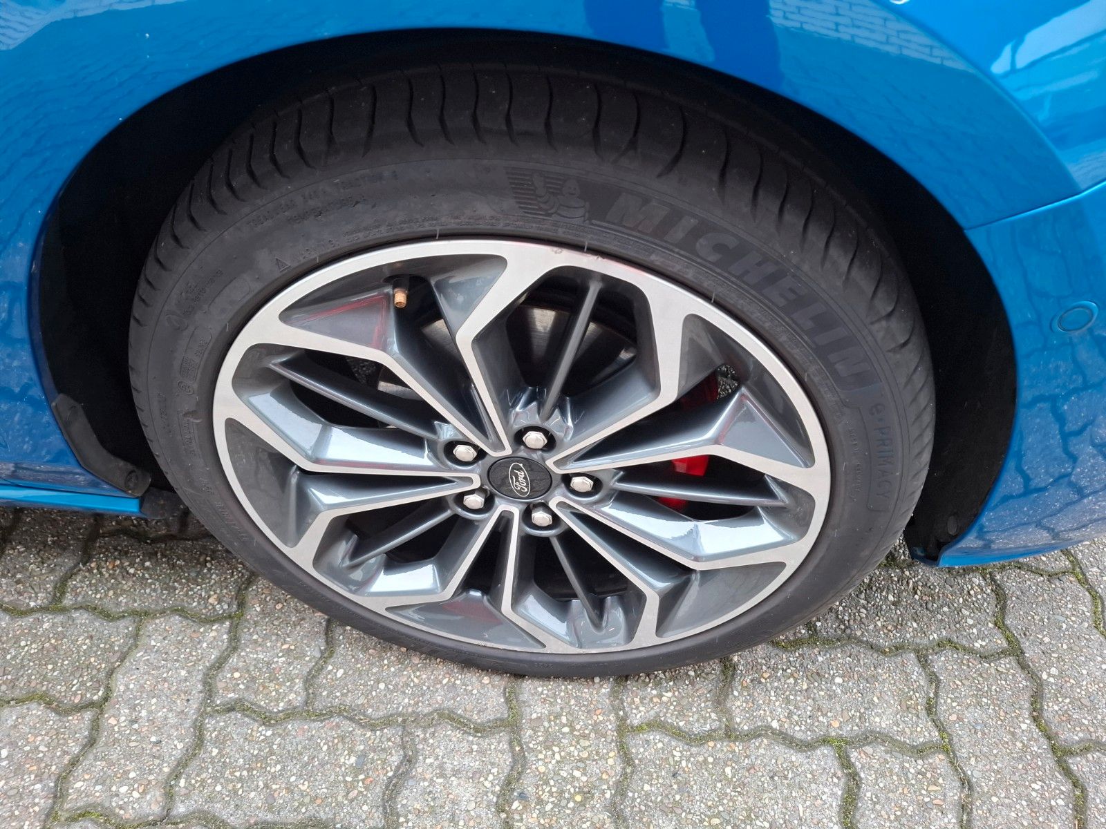 Ford Focus 1,0 EcoB. Hyb. 5-trg. ST-Line *Autom., PD*