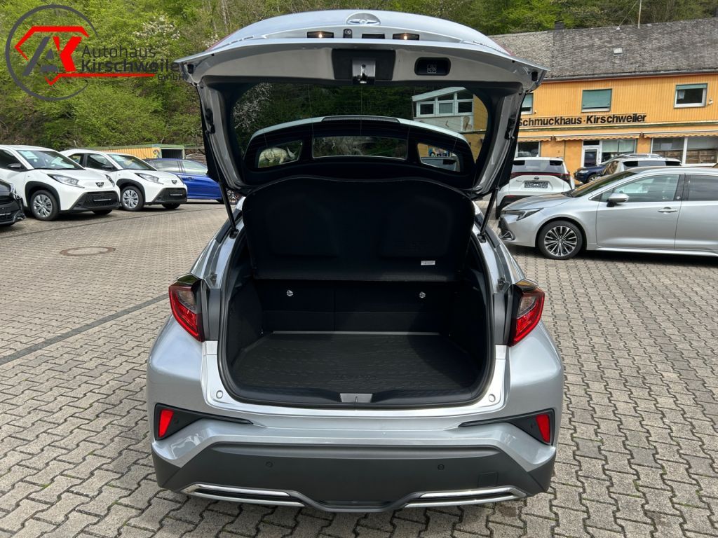 Toyota C-HR 2.0 Hybrid - Samsaru's Car Outlet
