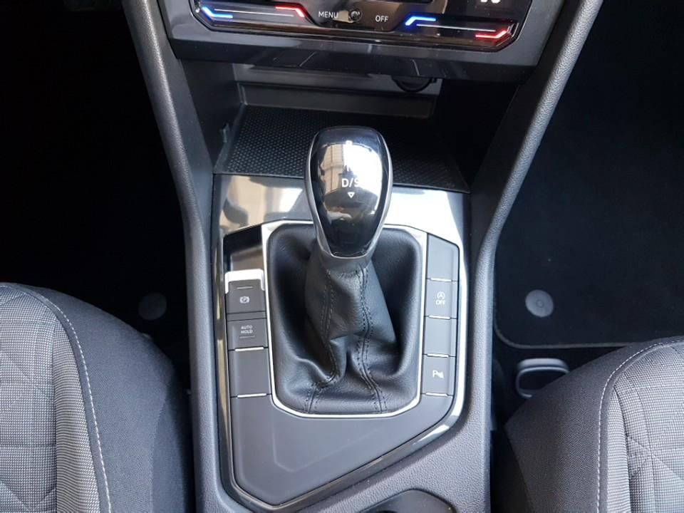 Volkswagen Tiguan Life 1.5 TSI - Samsaru's Car Outlet