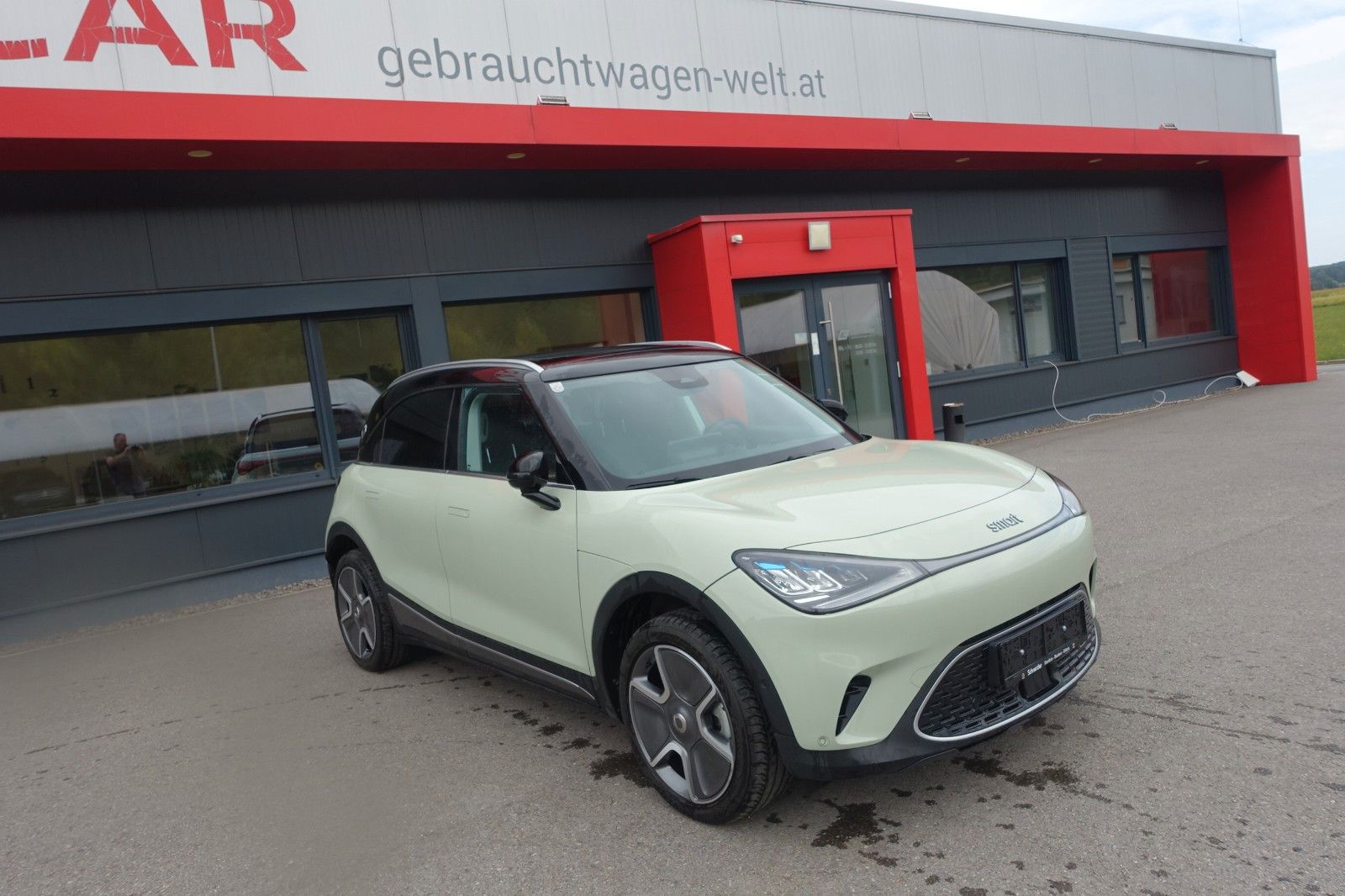 Smart #1 Pulse 271kW 66kWh EXP € 24990.--
