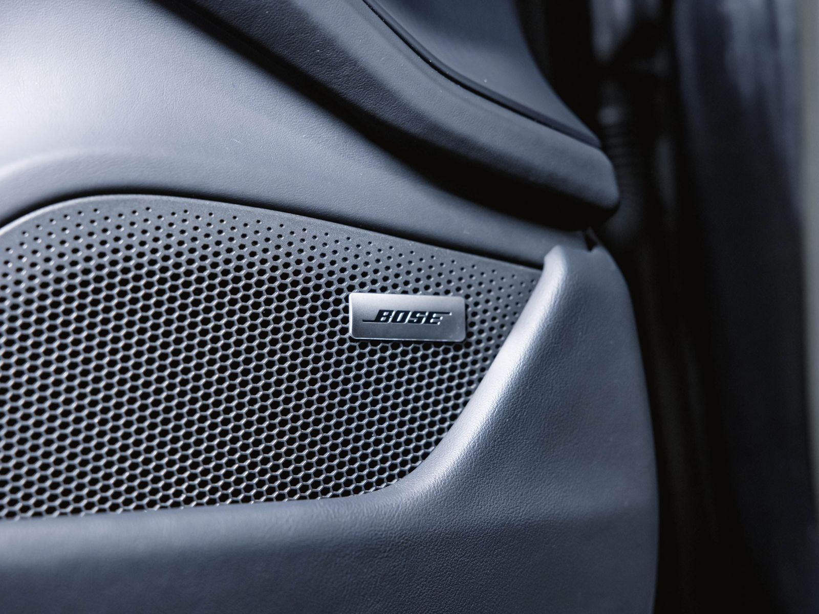 Porsche Taycan GTS InnoDrive BOSE Hinterachslenkung