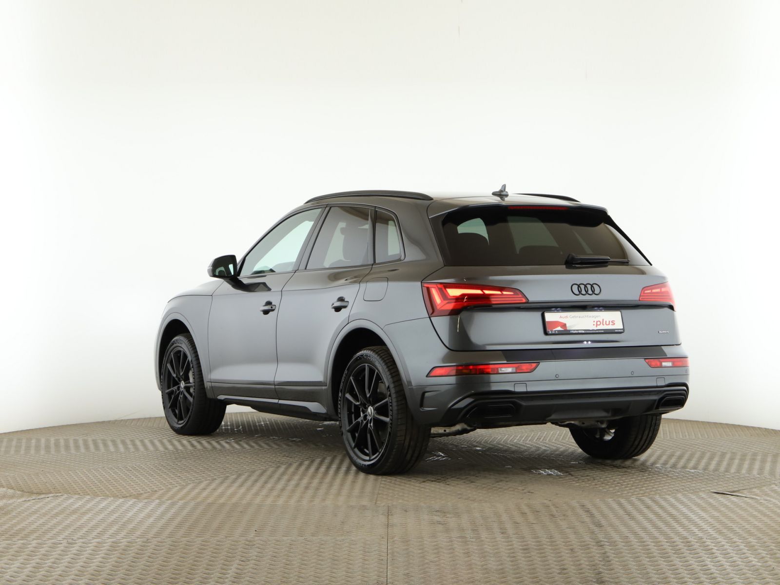 Audi Q5 50 TFSIe quattro S line HYBRID+AHK+Matrix+RFK