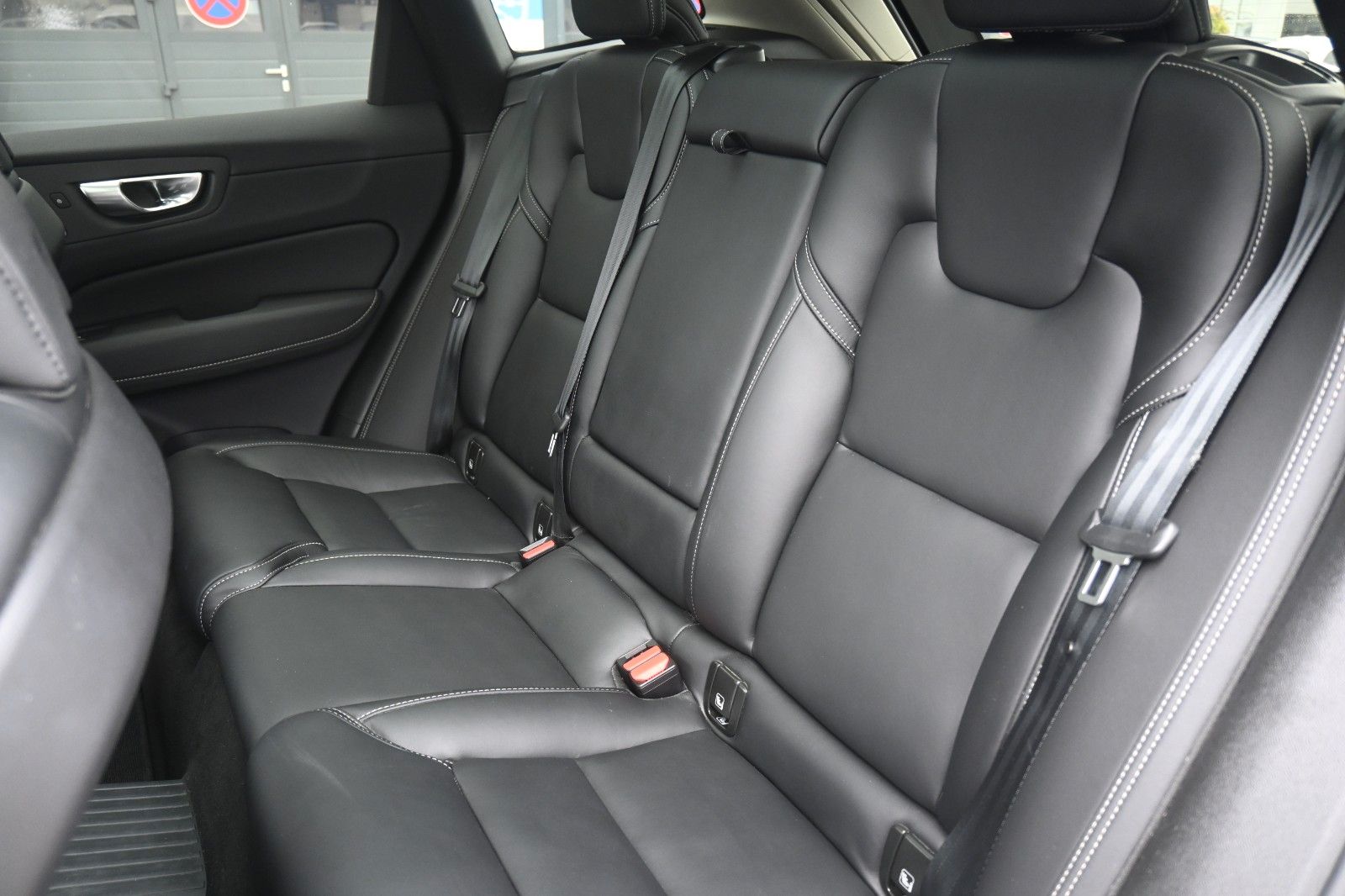 Volvo XC60 T8 Ultimate Bright RC Plug-In B&W*LUFT*360°