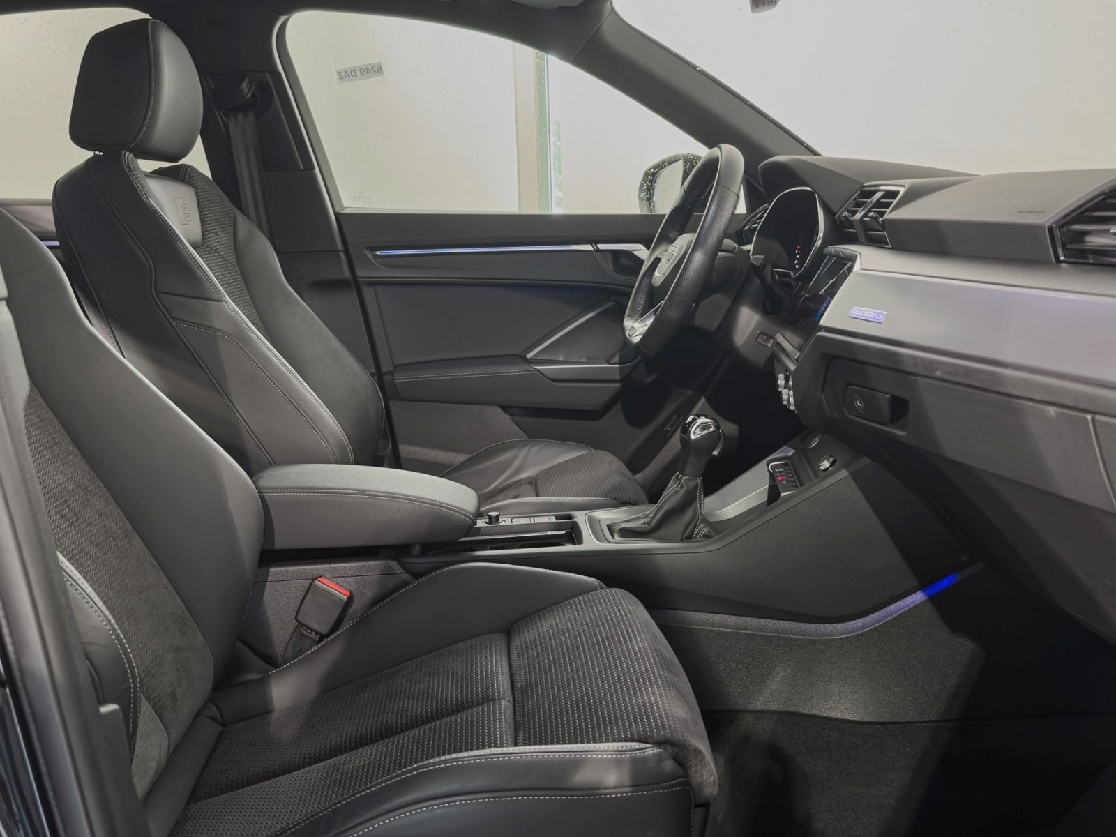 Audi Q3 40 TFSI QUATTRO S-Line - Samsaru's Car Outlet