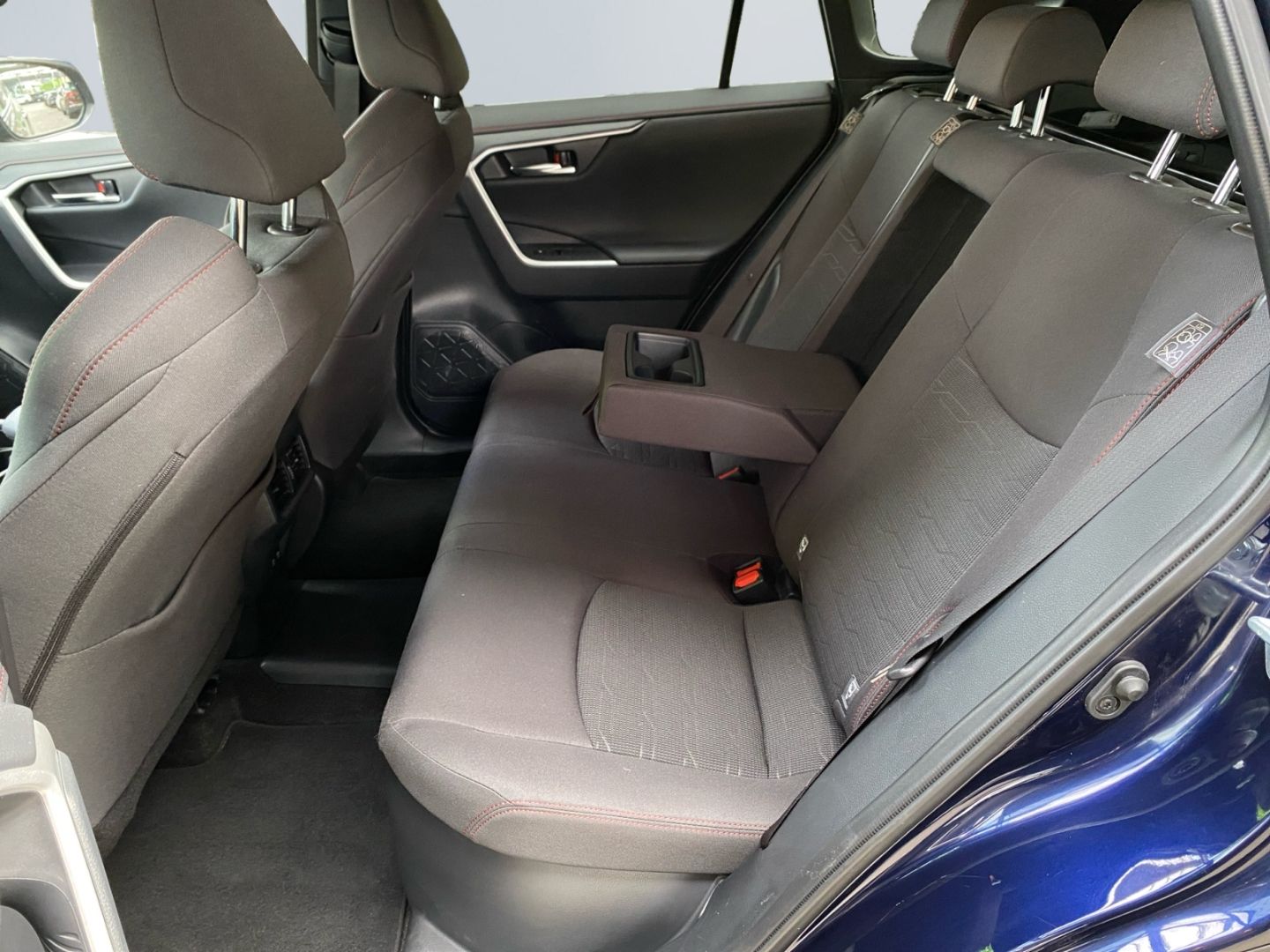 Toyota RAV 4 Plug-in Hybrid - Samsaru's Car Outlet