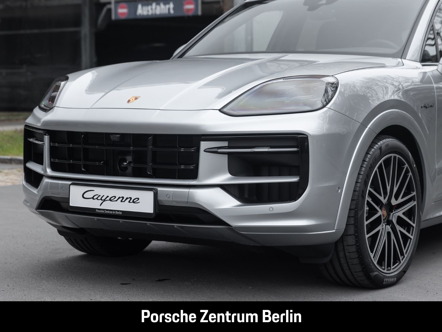 Porsche Cayenne S E-Hybrid Burmester Sportabgasanlage