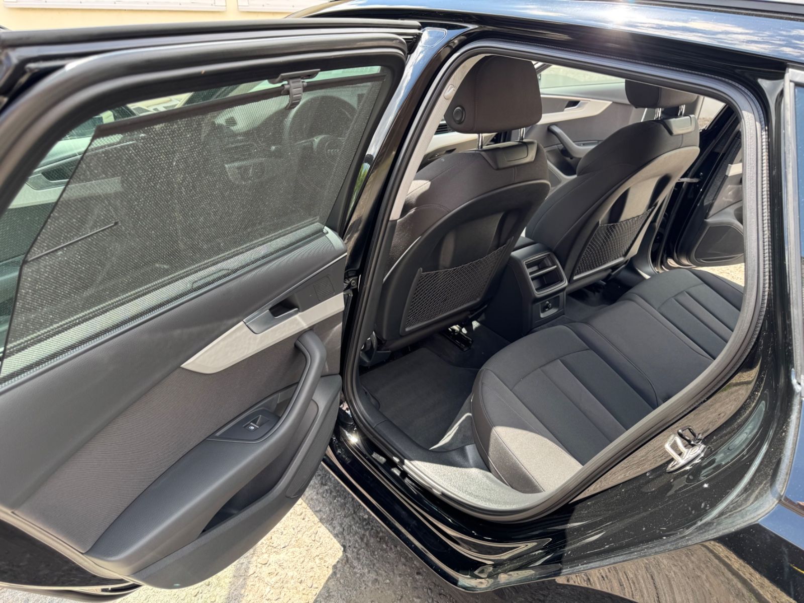 Audi A4 Avant 35 TDI S-Tronic - Samsaru's Car Outlet