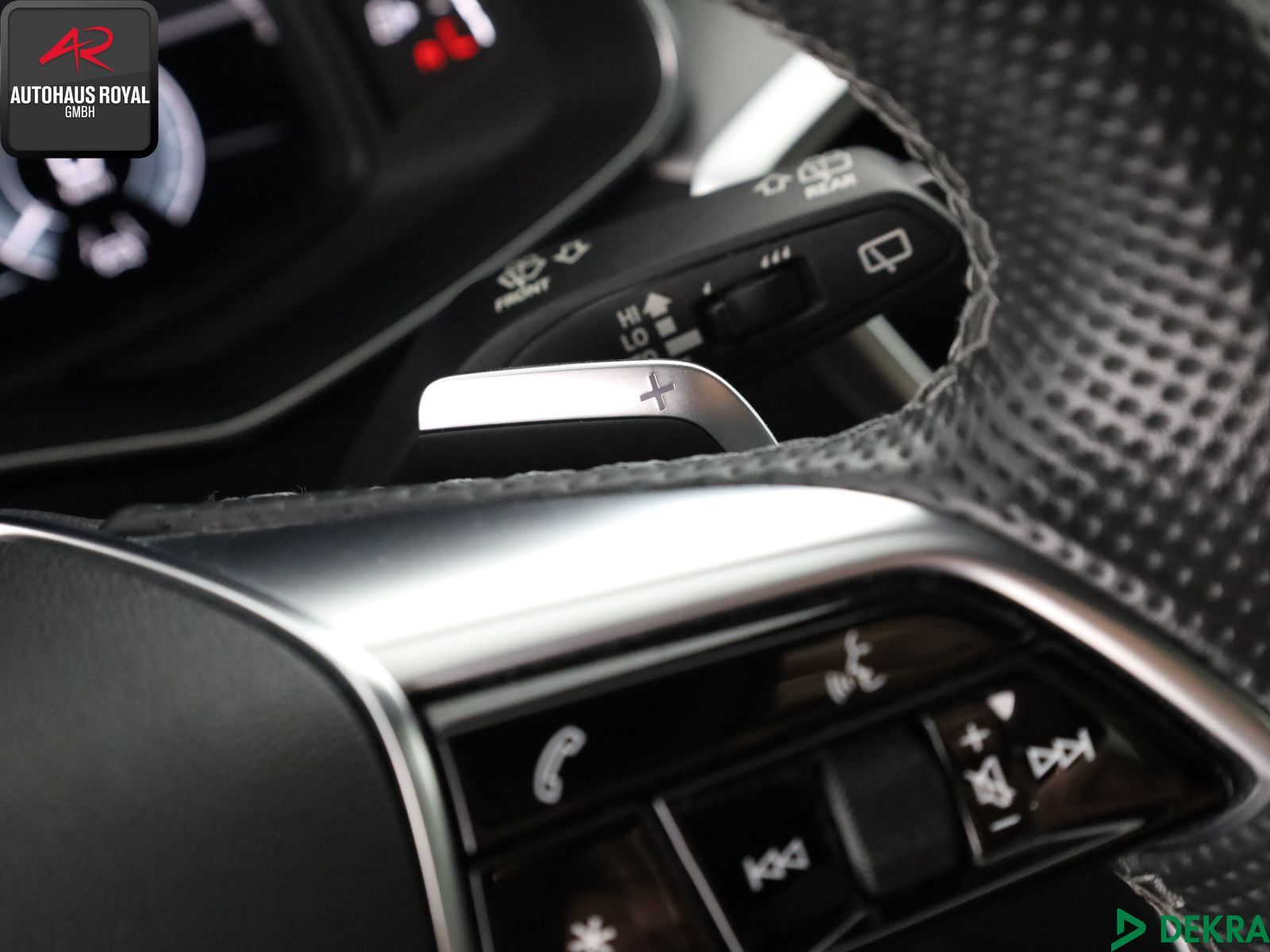 Audi A6 Avant 55 TFSI e qu S LINE - Samsaru's Car Outlet