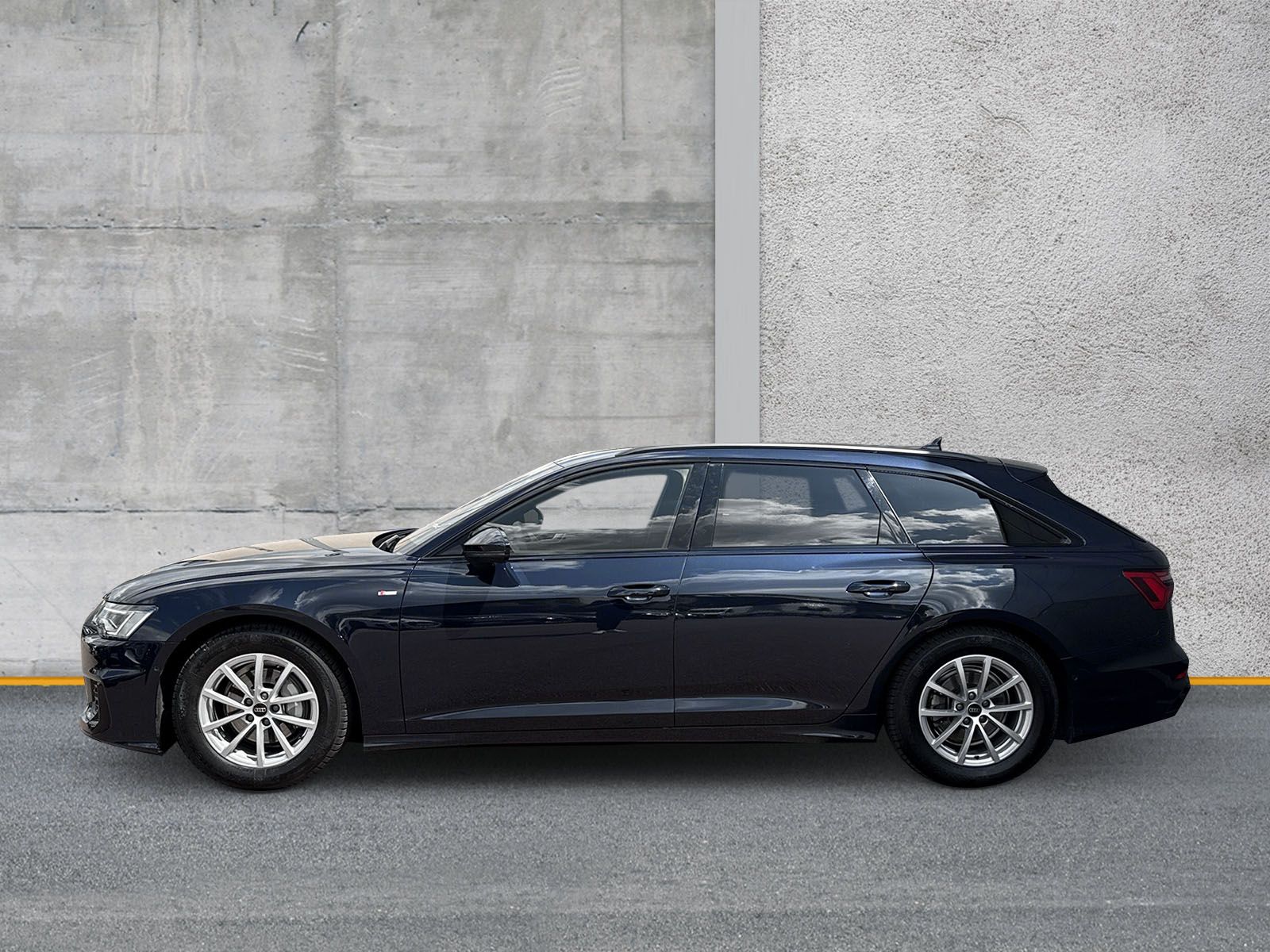 Audi A6 Avant 40 TDI S line - Samsaru's Car Outlet
